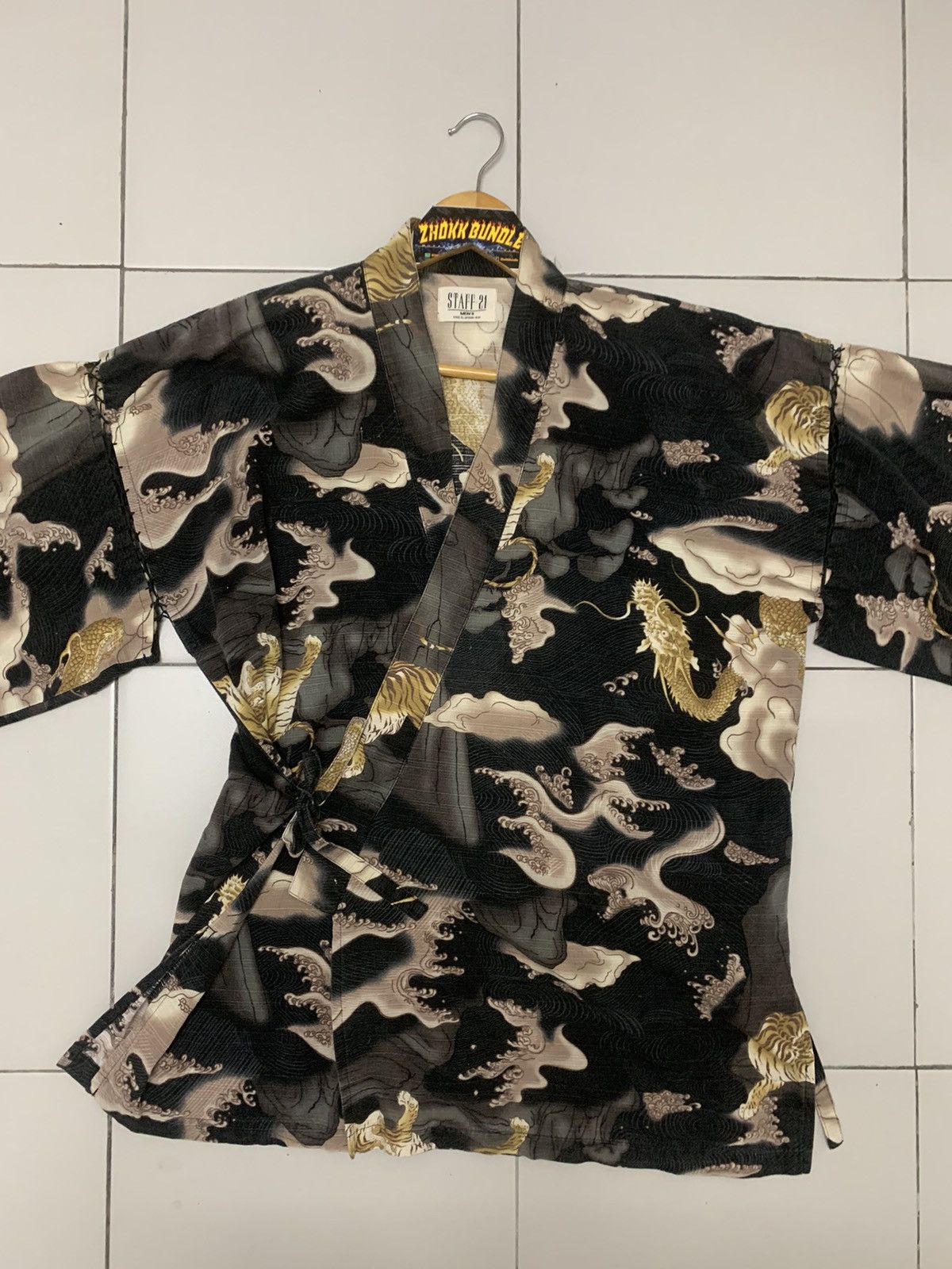 Vintage Vintage Kimono Cardigan Dragon&Tiger Full print Size US M / EU 48-50 / 2 - 4 Thumbnail