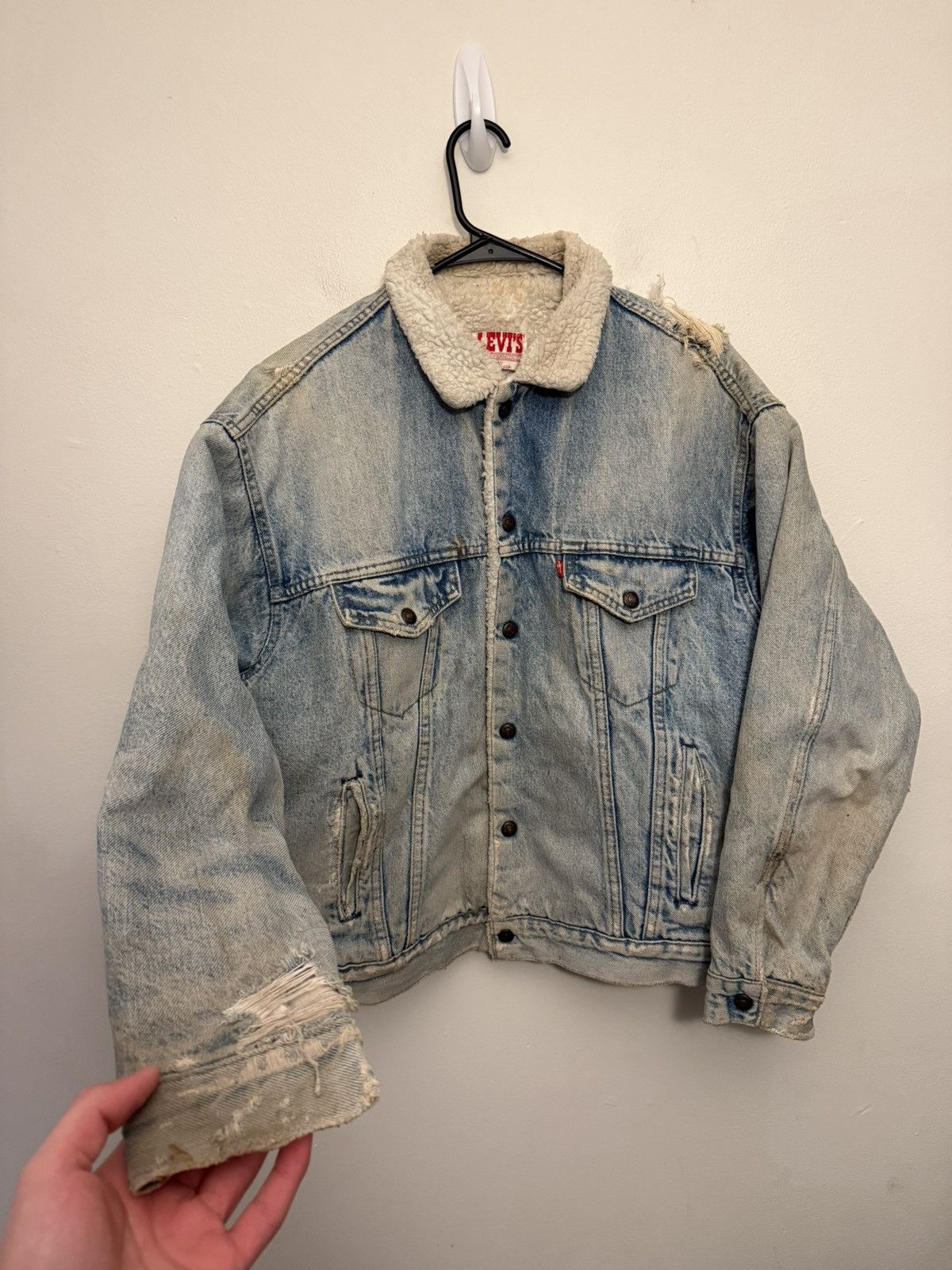 Vintage Vintage Levi’s Distressed Thrashed Denim Fleece Work Jacket Size US M / EU 48-50 / 2 - 3 Thumbnail
