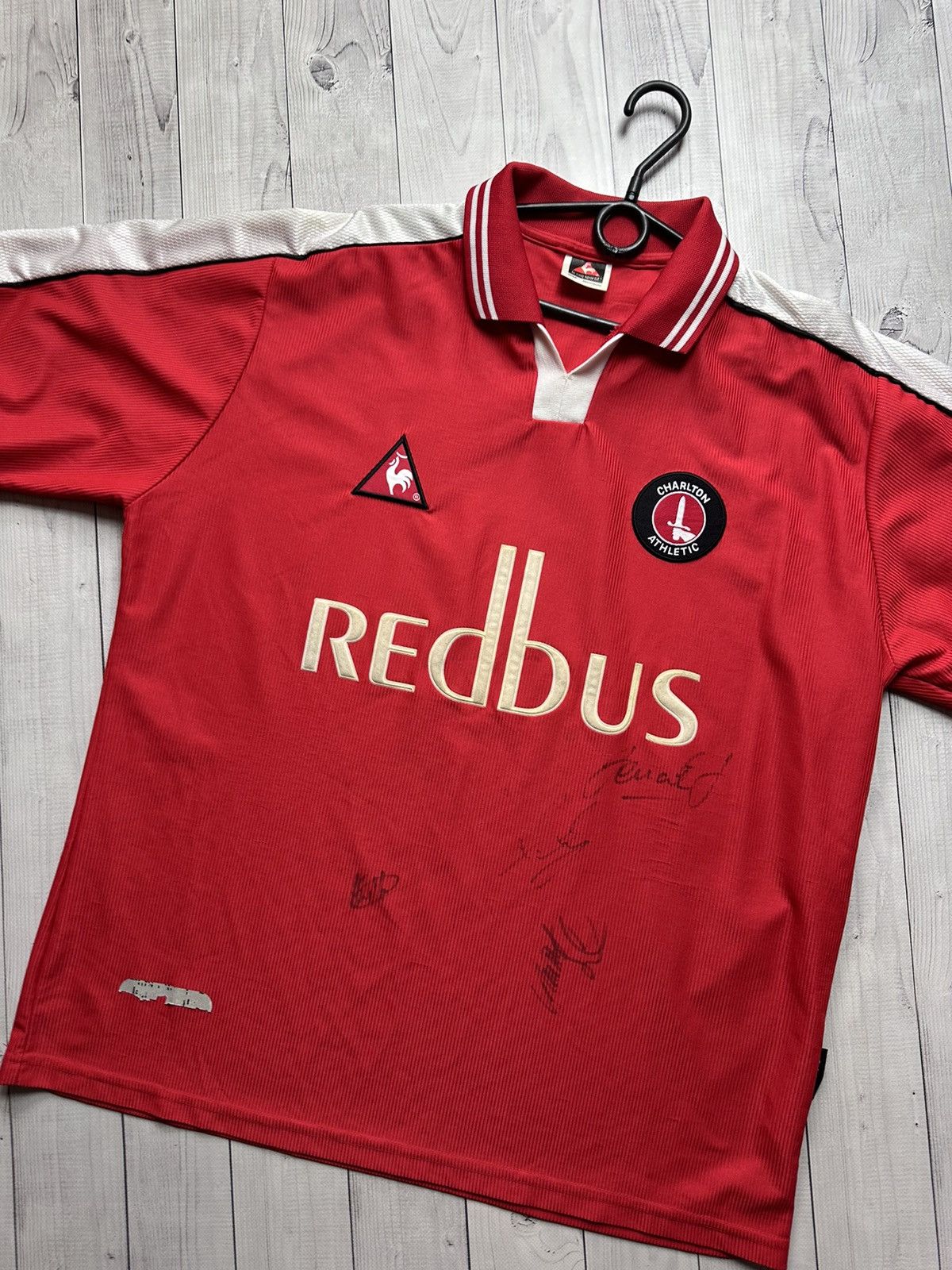 Vintage Vintage Charlton Athletic soccer jersey 9 Hunt size Xl rare Size US XL / EU 56 / 4 - 5 Thumbnail