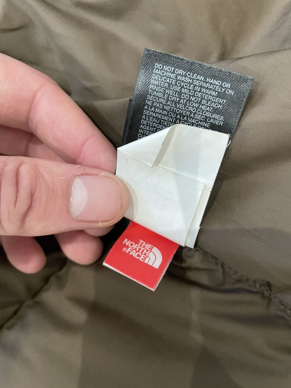 The North Face THE NORTH FACE NUPTSE 700 DOWN PUFFER BROWN VEST WOMENS M Size M / US 6-8 / IT 42-44 - 10 Thumbnail