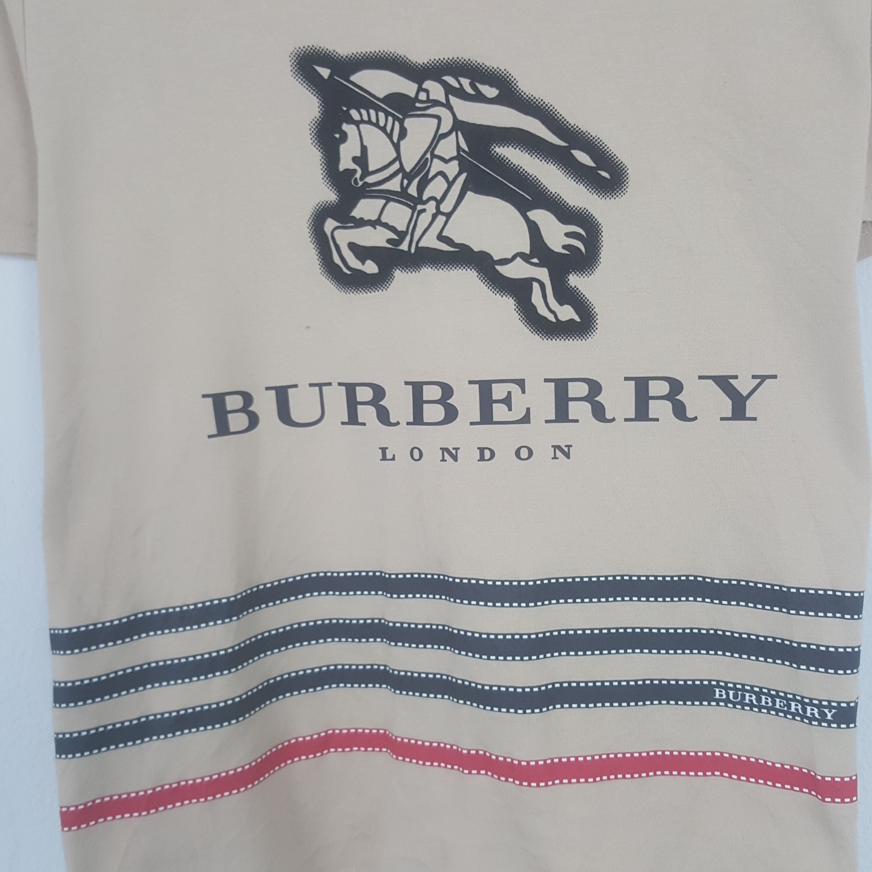 Burberry × Vintage Vintage Burberry London Nova Check Custom Spell Out Tshirt Size M / US 6-8 / IT 42-44 - 2 Thumbnail