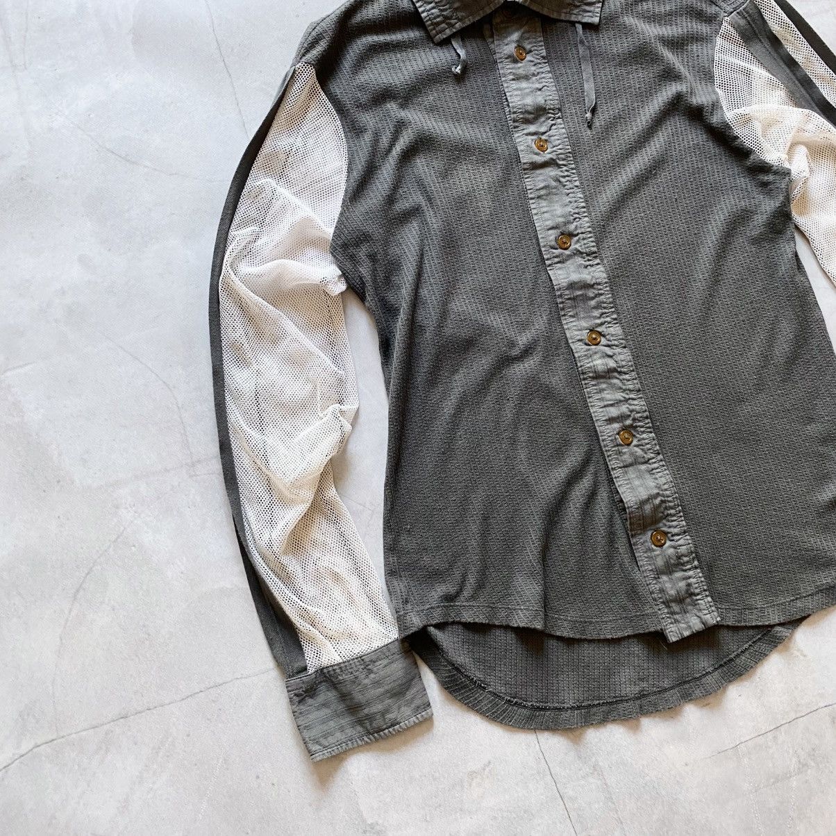 Vivienne Westwood Archive Vivienne Westwood Asymmetrical Mesh Sleeve Shirt Man Size US L / EU 52-54 / 3 - 3 Thumbnail