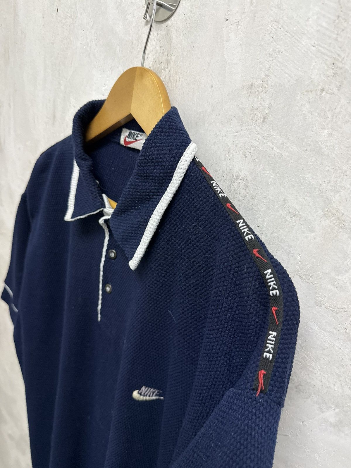 Nike Vintage Bootleg Nike Stripe Spell Out Rare Design Size US XL / EU 56 / 4 - 3 Thumbnail