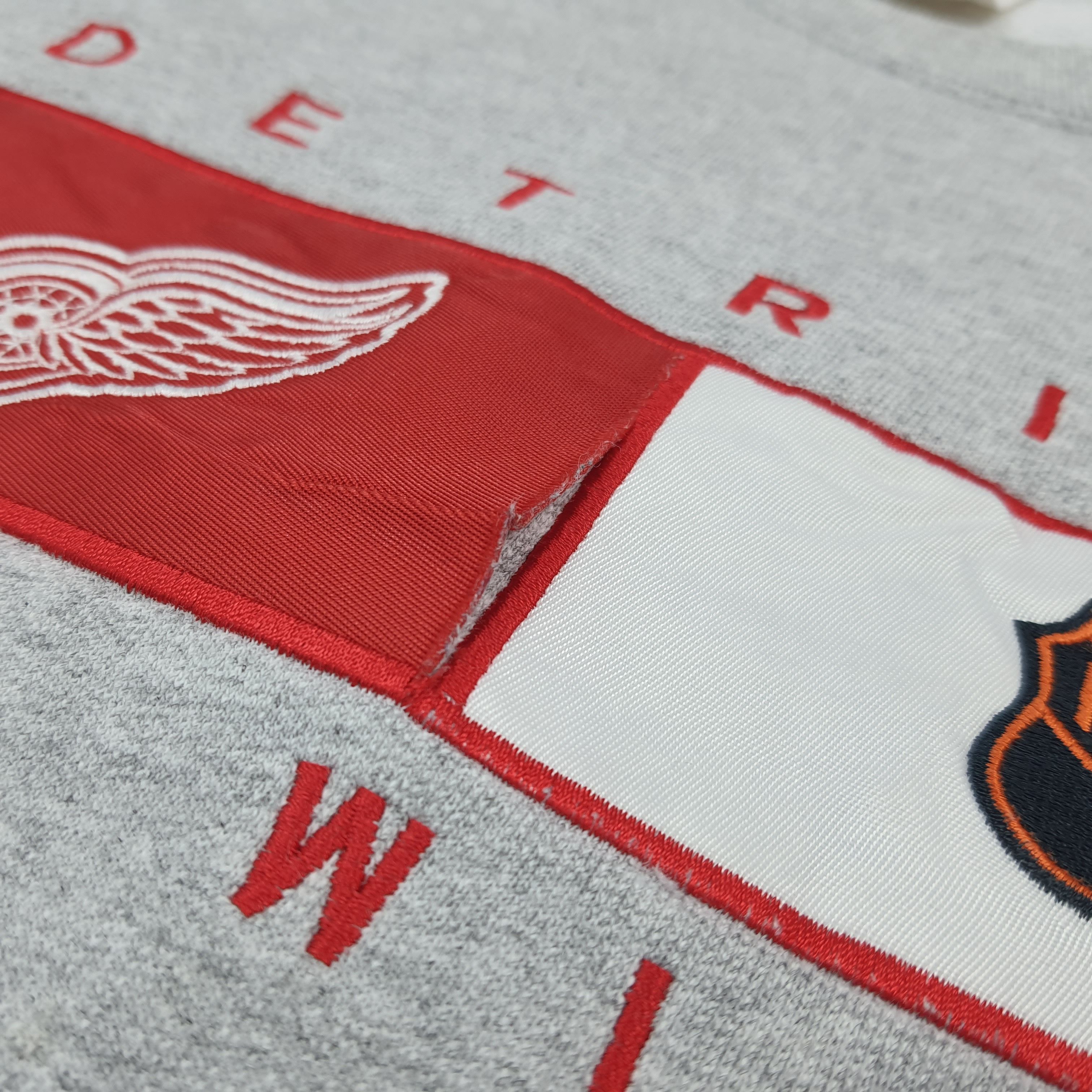 NHL Vintage Detroit Red Wings Hockey League Sweatshirt C291N1 Size US XL / EU 56 / 4 - 12 Thumbnail
