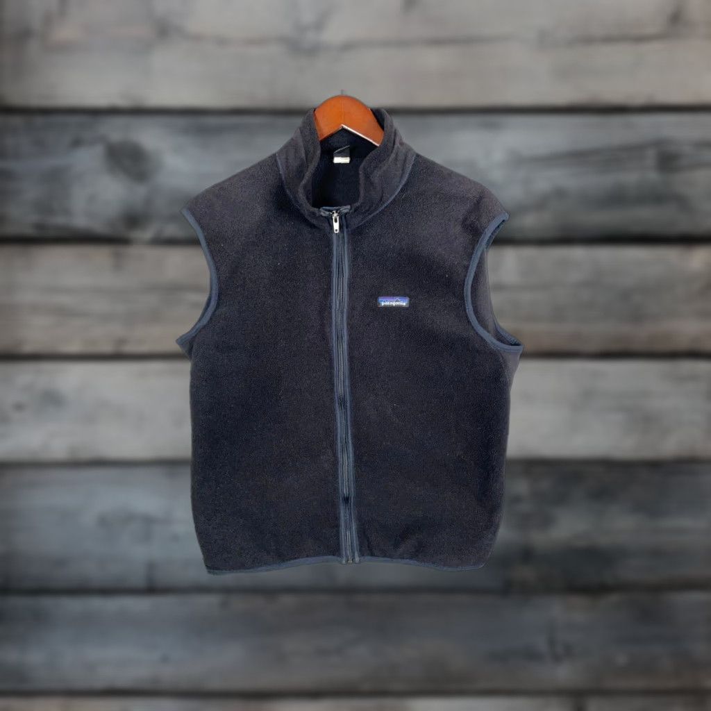 Patagonia VTG Patagonia PEF Full Zip Fleece Vest Black USA Made Outdoors Large Men Adult Zip Vest Size US L / EU 52-54 / 3 - 1 Thumbnail