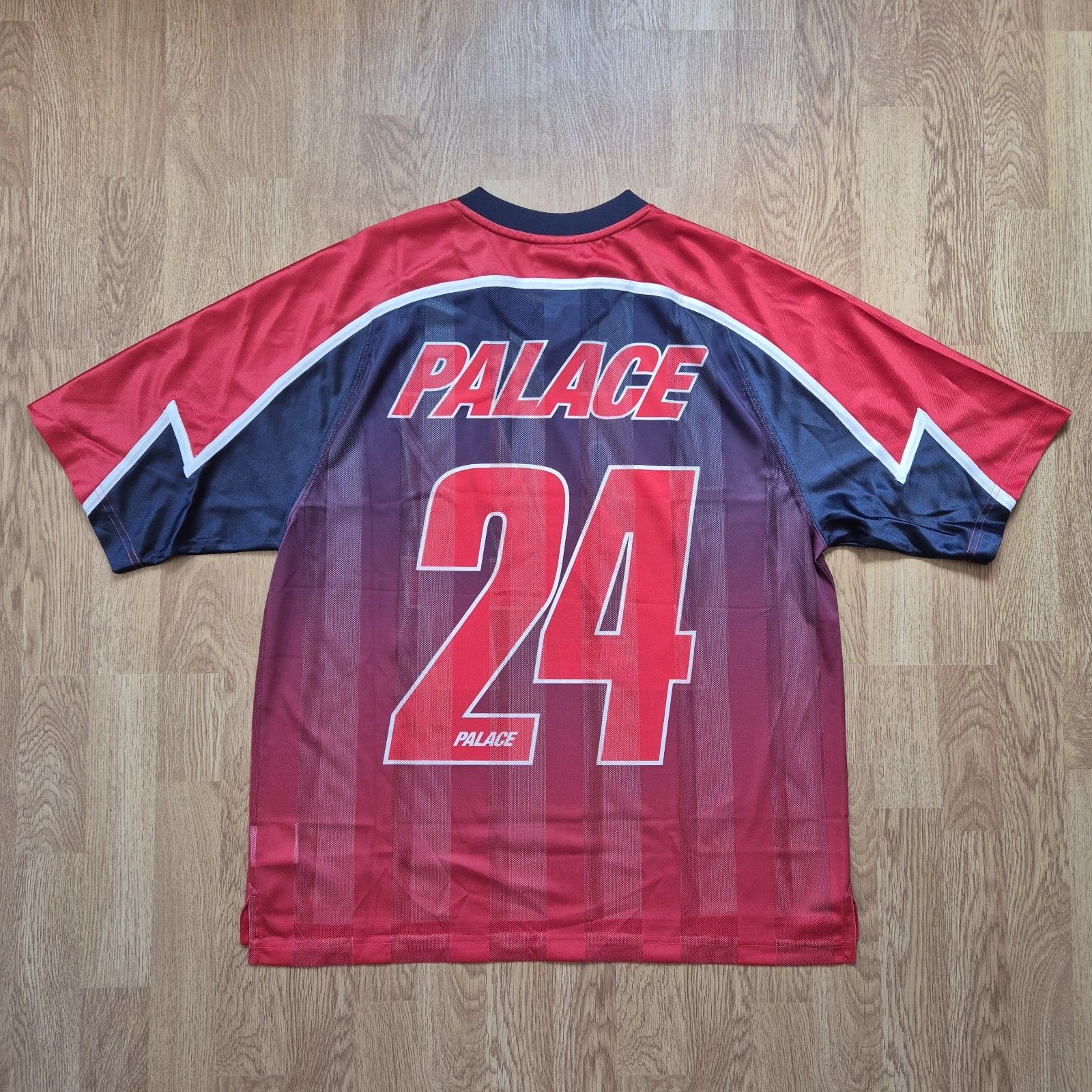 Palace Palace Meshy Stripe Jersey Medium Red Navy Brand New FW24 Size US M / EU 48-50 / 2 - 2 Thumbnail