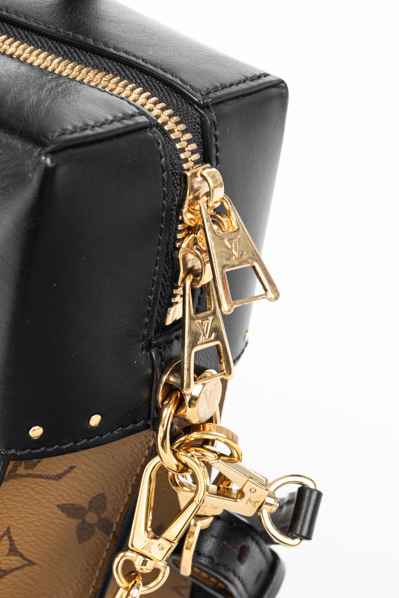 Louis Vuitton Louis Vuitton City Malle MM Monogram Reverse Handbag Size ONE SIZE - 10 Thumbnail