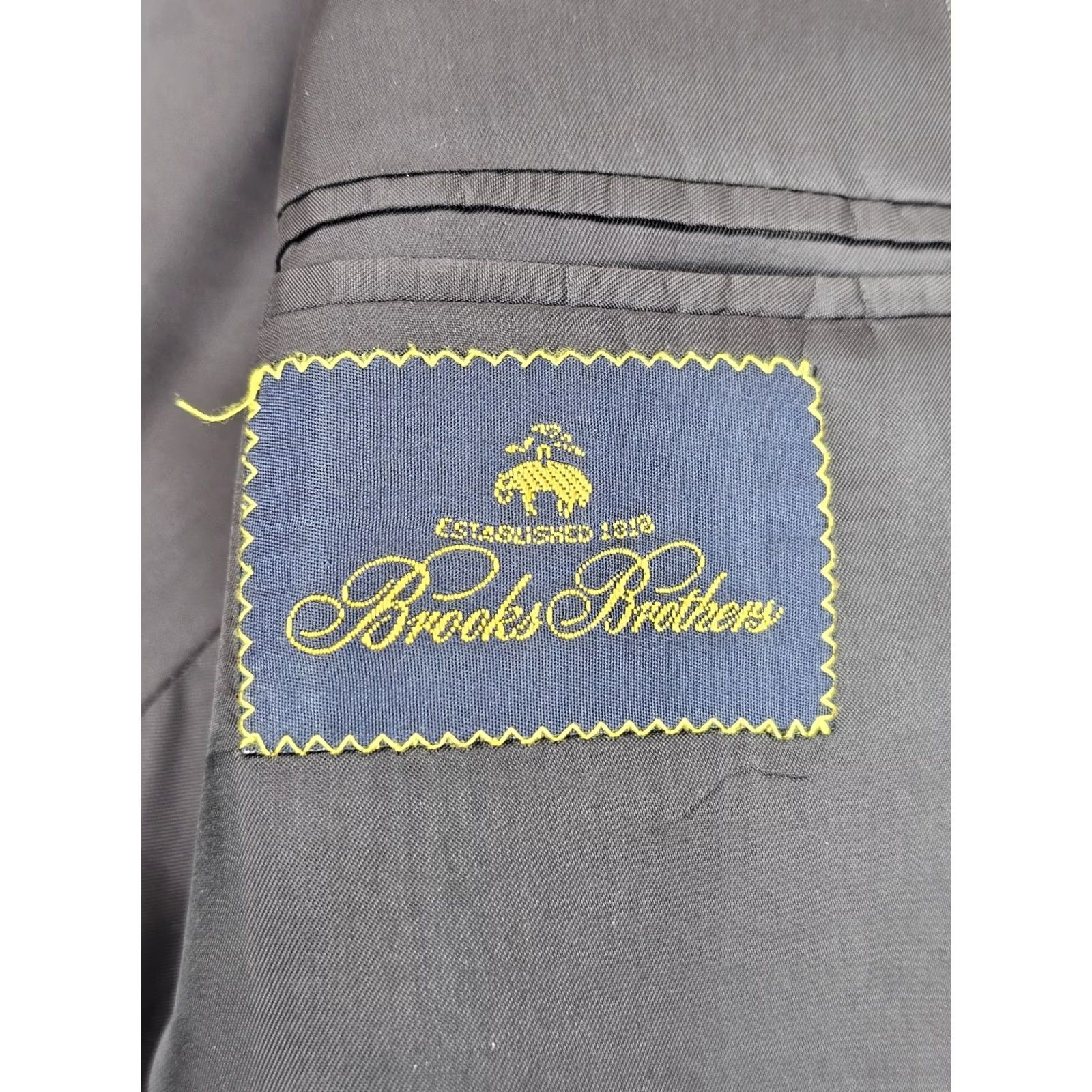 Brooks Brothers Brooks Brothers Coat Men 46R Virgin Wool Charcoal Shadow Pinstripe Woven Suit Size 46R - 5 Thumbnail
