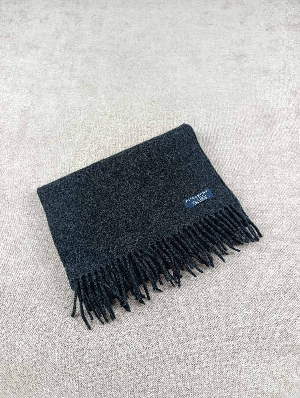 Burberry BURBERRY VINTAGE LAMB WOOL SCARF UNISEX Size ONE SIZE - 6 Thumbnail