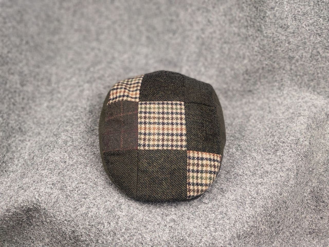 Harris Tweed Vintage 90's Heritage Harris Tweed Patchwork flat cap hat Size ONE SIZE - 2 Thumbnail