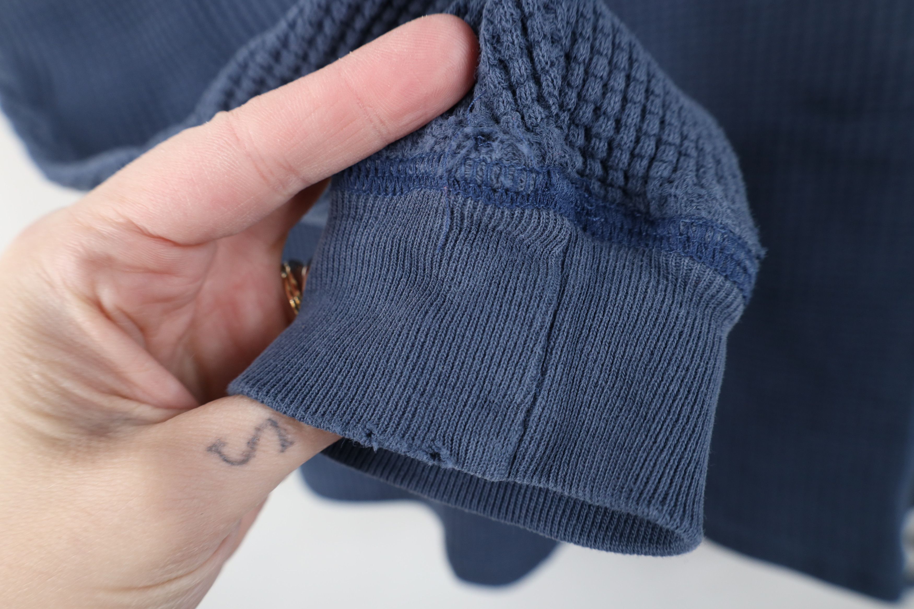 American Eagle Outfitters Vintage 90s American Eagle Fit Thermal Waffle Knit T-Shirt Size US XL / EU 56 / 4 - 5 Thumbnail