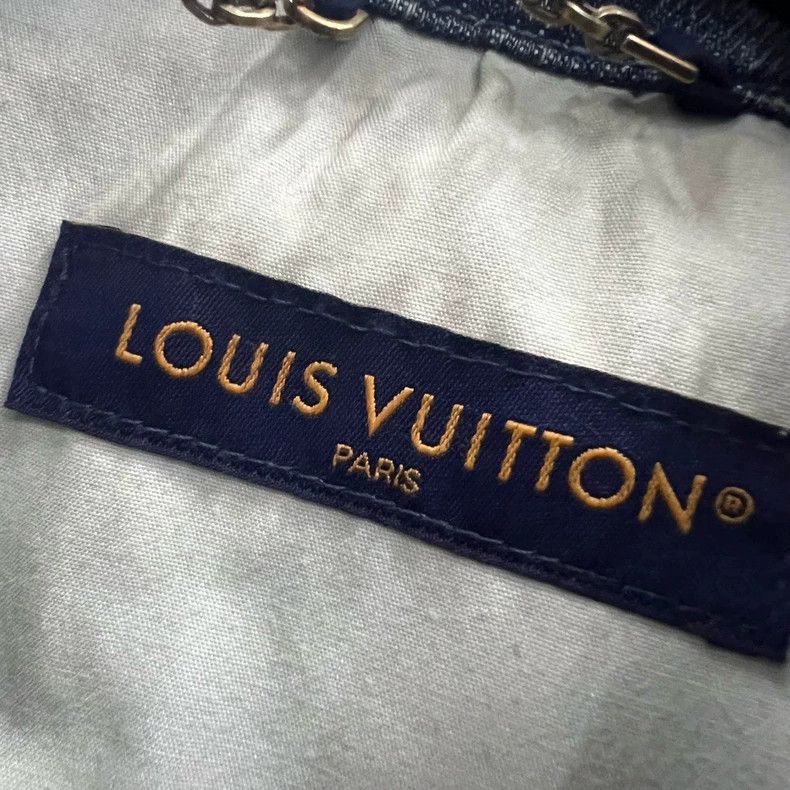 Louis Vuitton Louis Vuitton Blue brand logo embossed denim shirt 2501-Nex Size US S / EU 44-46 / 1 - 3 Thumbnail