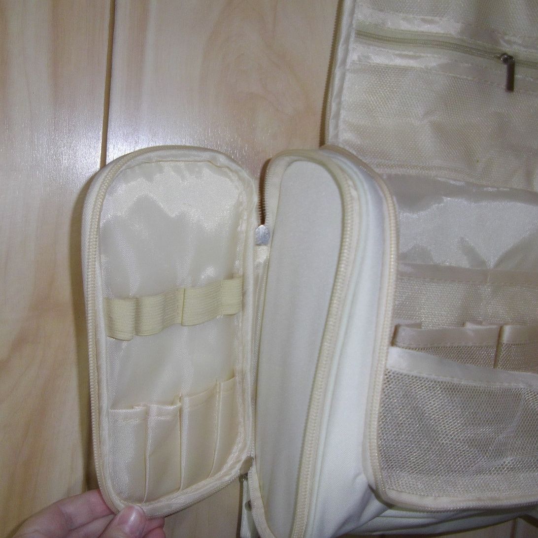 Other Wyon Vintage Cream Travel Shower Toiletries Organizer Size ONE SIZE - 4 Thumbnail