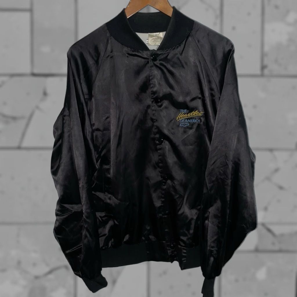 Vintage VTG Auburn Sportswear Chevrolet Satin Button Down Jacket Mens L USA Satin Windbreaker Jacket Black USA Chevrolet Button-Down Mens L VTG Sportswear Size US L / EU 52-54 / 3 - 1 Thumbnail