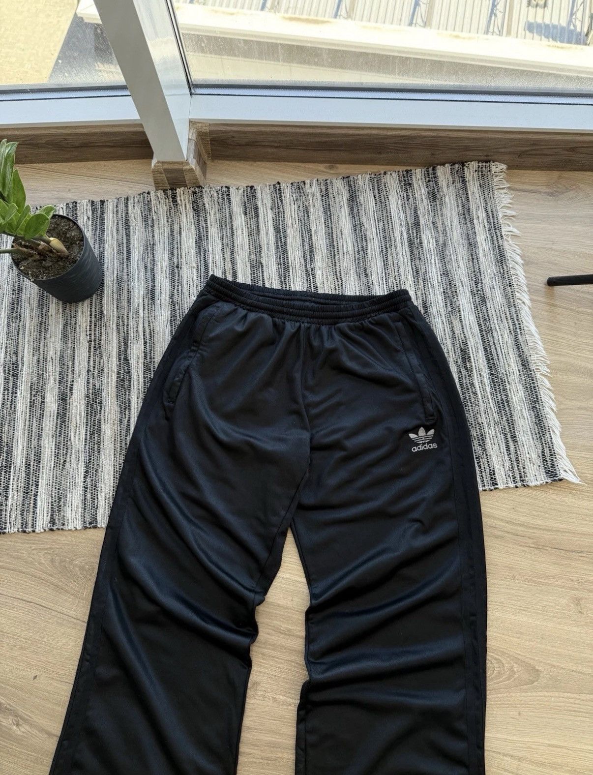 Adidas Adidas Chile 62 Track Pants Mens Large Black Sports pants Size US 32 / EU 48 - 2 Thumbnail