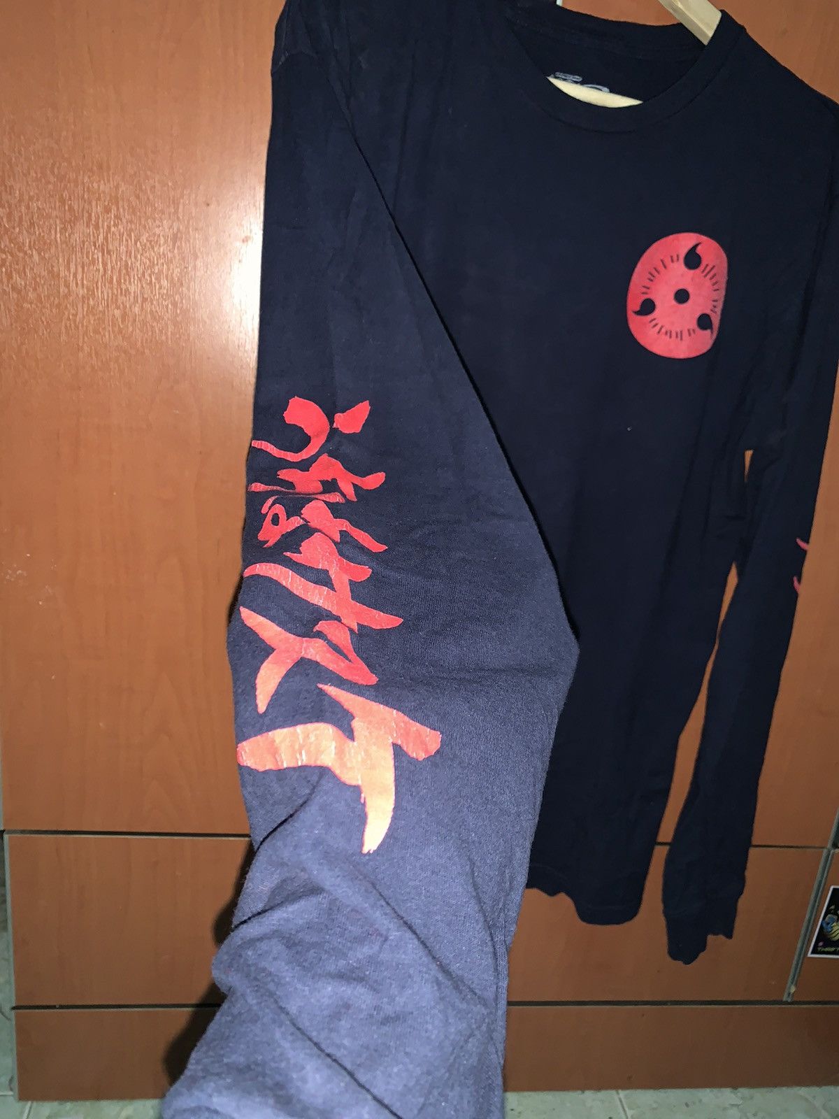 Anime NARUTO LONGSLEEVE T-shirt(SASUKE UCHIHA)RARE Size US M / EU 48-50 / 2 - 4 Thumbnail