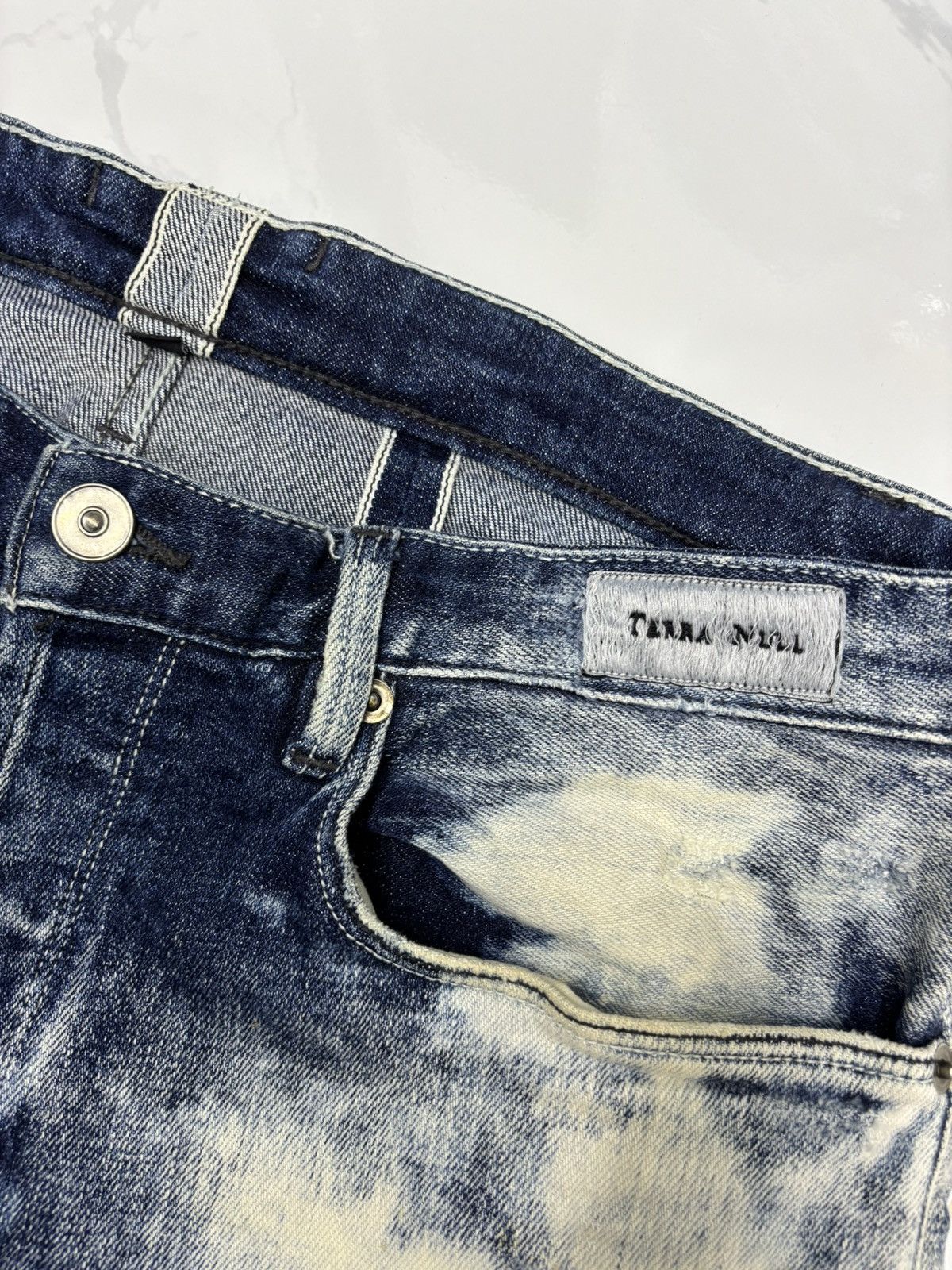 Le Grande Bleu (L.G.B.) ACID WASH LGB NUMBER NINE STYLE TERRA NULL DISTRESSED DENIM Size US 31 - 10 Thumbnail