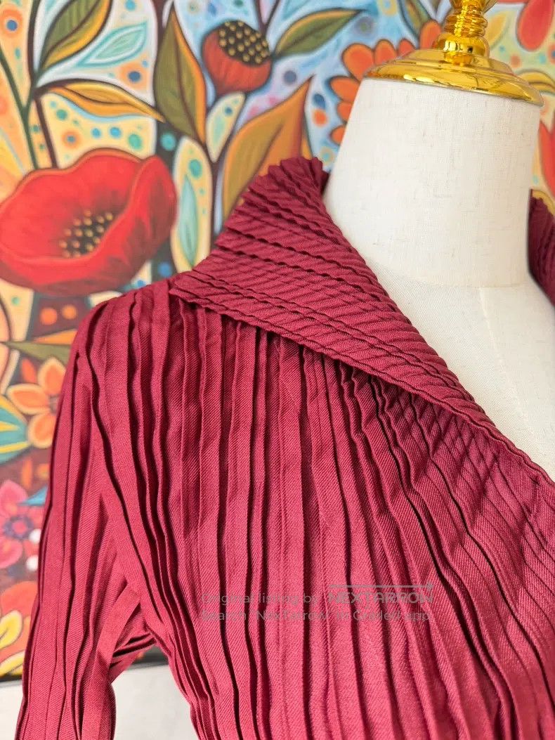 Issey Miyake Issey Miyake Fuchsia Pleated Coat Size M / US 6-8 / IT 42-44 - 4 Thumbnail