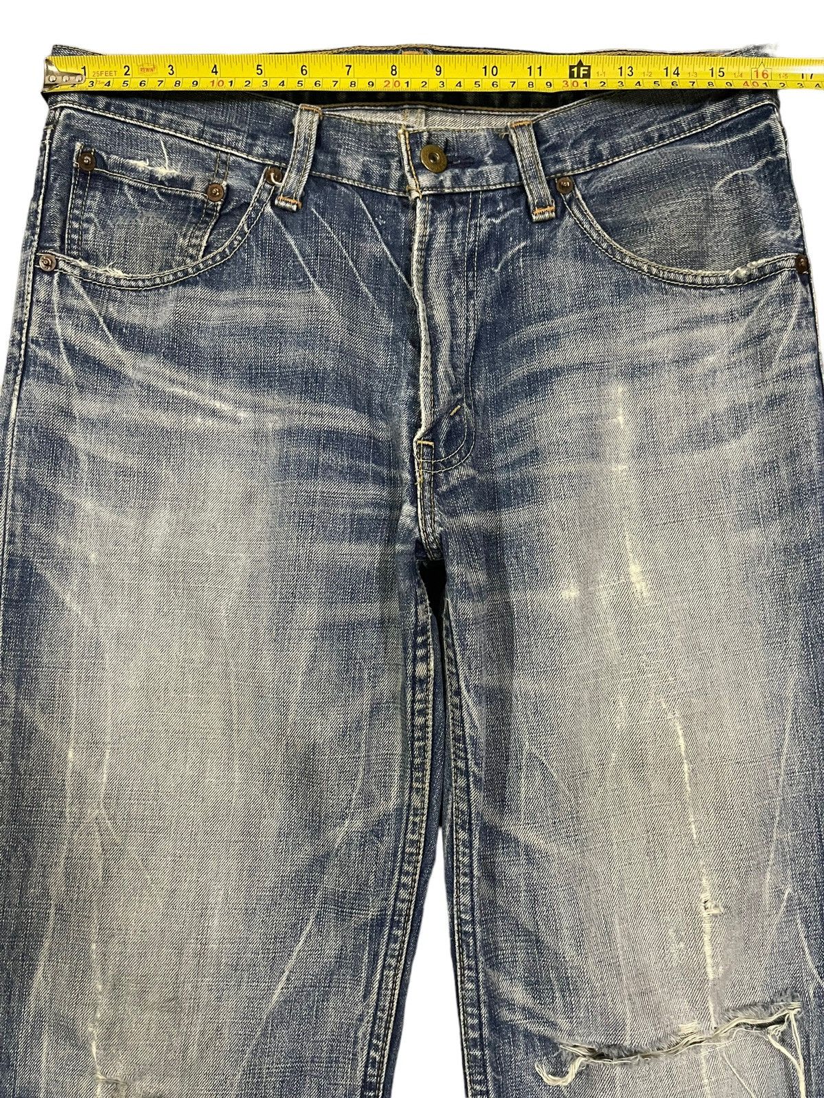 Levi's Vintage 90s Levis Blue Wash Style Distress Style Jeans Size US 32 / EU 48 - 9 Thumbnail