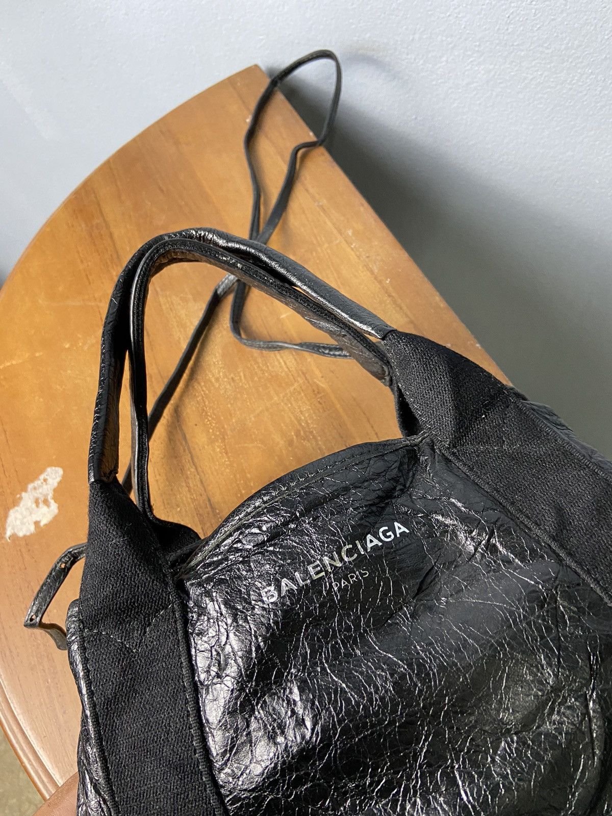 Balenciaga Balenciaga Paris Crossbody Handbag Size ONE SIZE - 9 Thumbnail