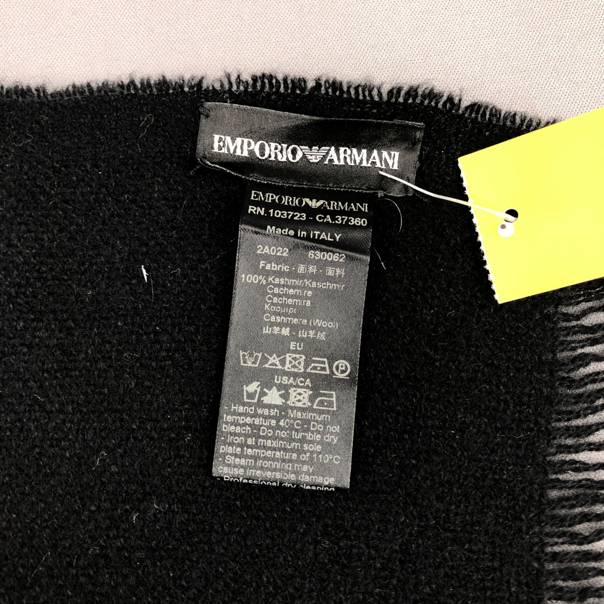 Emporio Armani Vintage Emporio Armani Scarf Long Shawl Stoles Wool Scarves. Size ONE SIZE - 6 Thumbnail