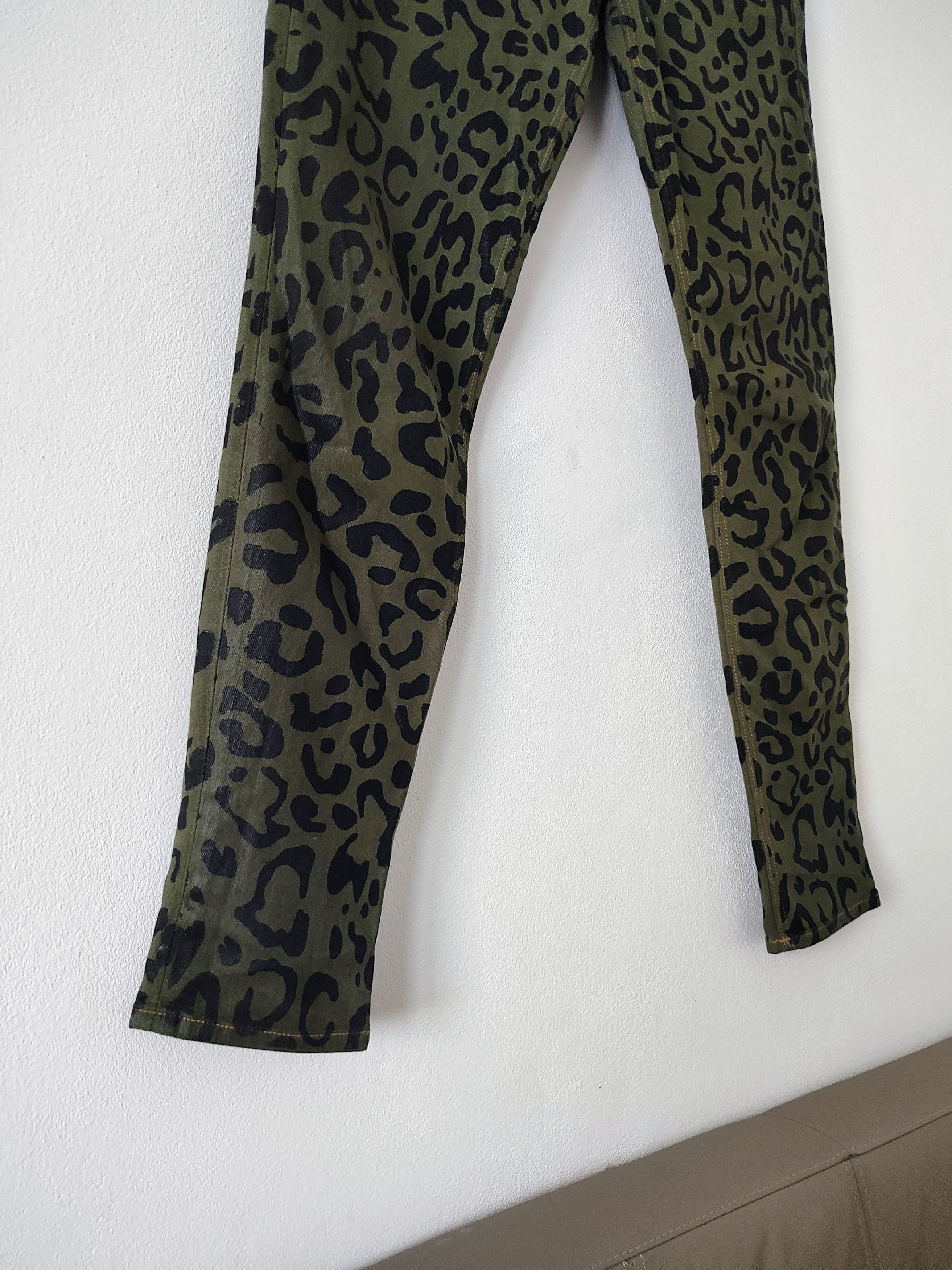 True Religion LEOPARD PRINT PANTS Size US 29 - 3 Thumbnail