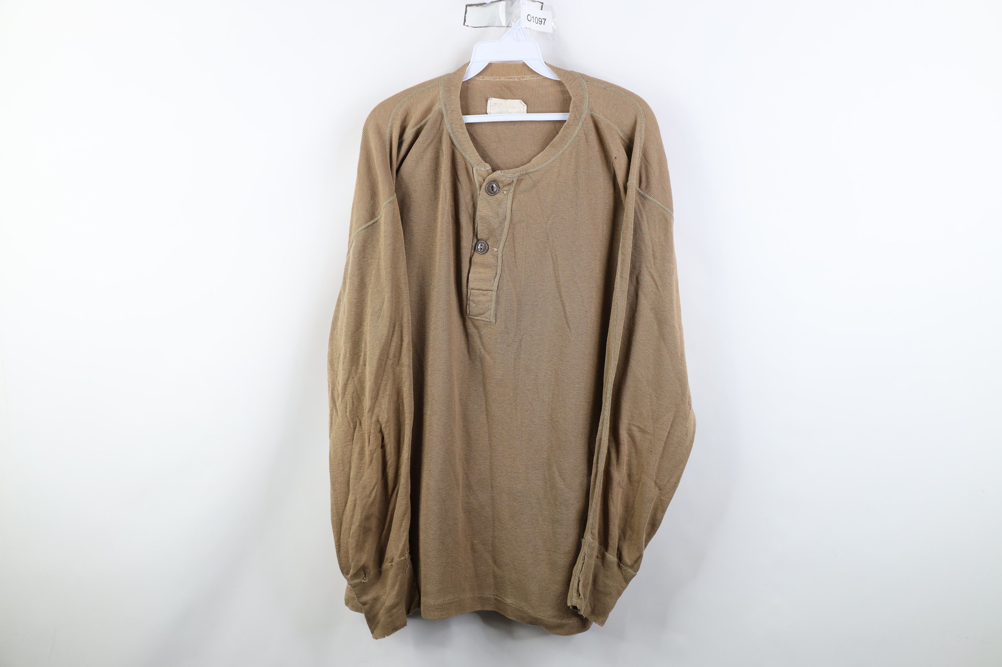 Vintage Vintage USGI Ribbed Knit Henley Undershirt T-Shirt USA Size US XL / EU 56 / 4 - 1 Thumbnail