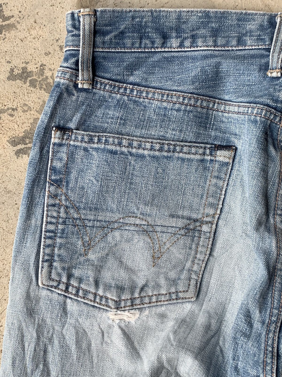 Edwin DISTRESSED EDWIN 505s SELVEDGE. Size US 30 / EU 46 - 10 Thumbnail