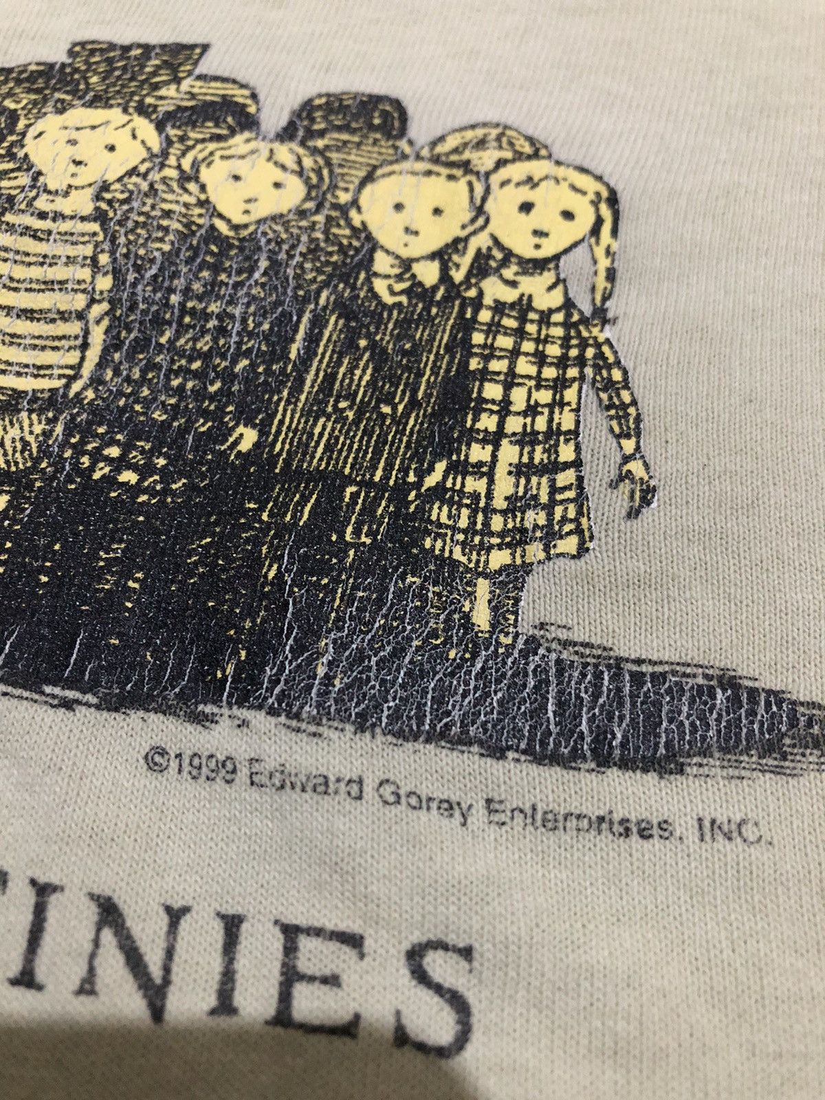 Other Vintage 90s The Gashlycrumb Tinies Erdward Gorey t-shirt Size US XXL / EU 58 / 5 - 3 Thumbnail