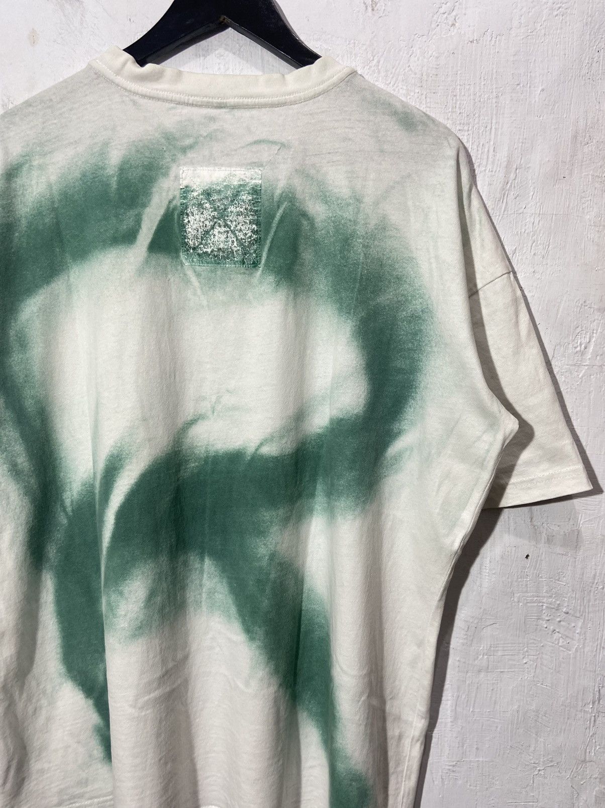Arts & Science Omnes Brandalised ™️ Banksy Art Tshirt White Size US XL / EU 56 / 4 - 8 Thumbnail