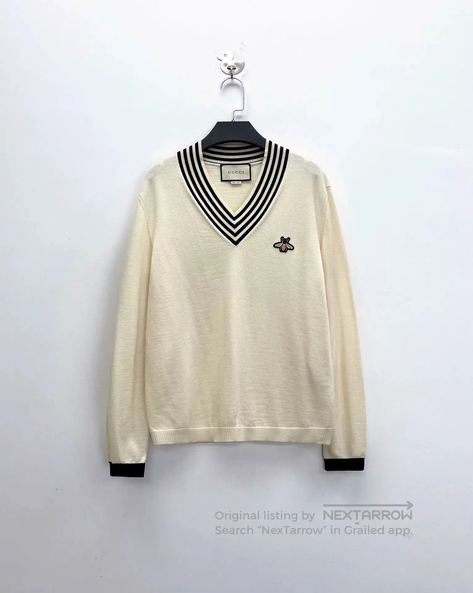 gucci beige striped embroidered knitted sweater.