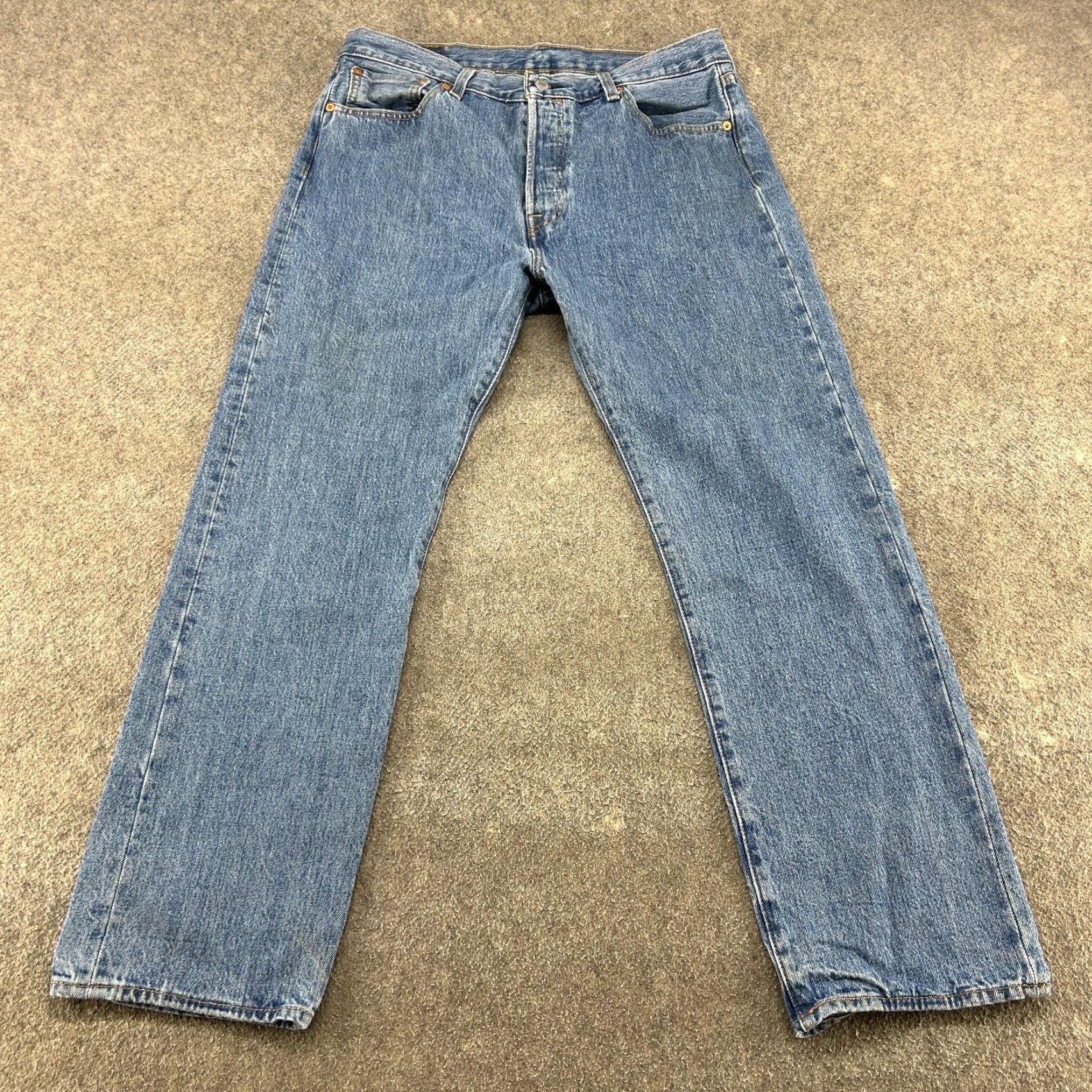 Levi's VINTAGE Levi's 501 Jeans Mens 34x30 Blue Straight Regular Fit Medium Wash Button Fly Denim Distressed 500 Series Mens Size US 34 / EU 50 - 2 Thumbnail