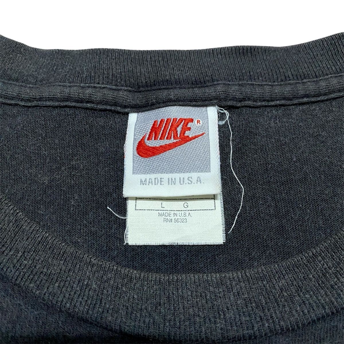 Nike Rare‼️🔥Vintage Nike Air Jordan Backhit Single Stitch T-Shirt Size US L / EU 52-54 / 3 - 5 Thumbnail
