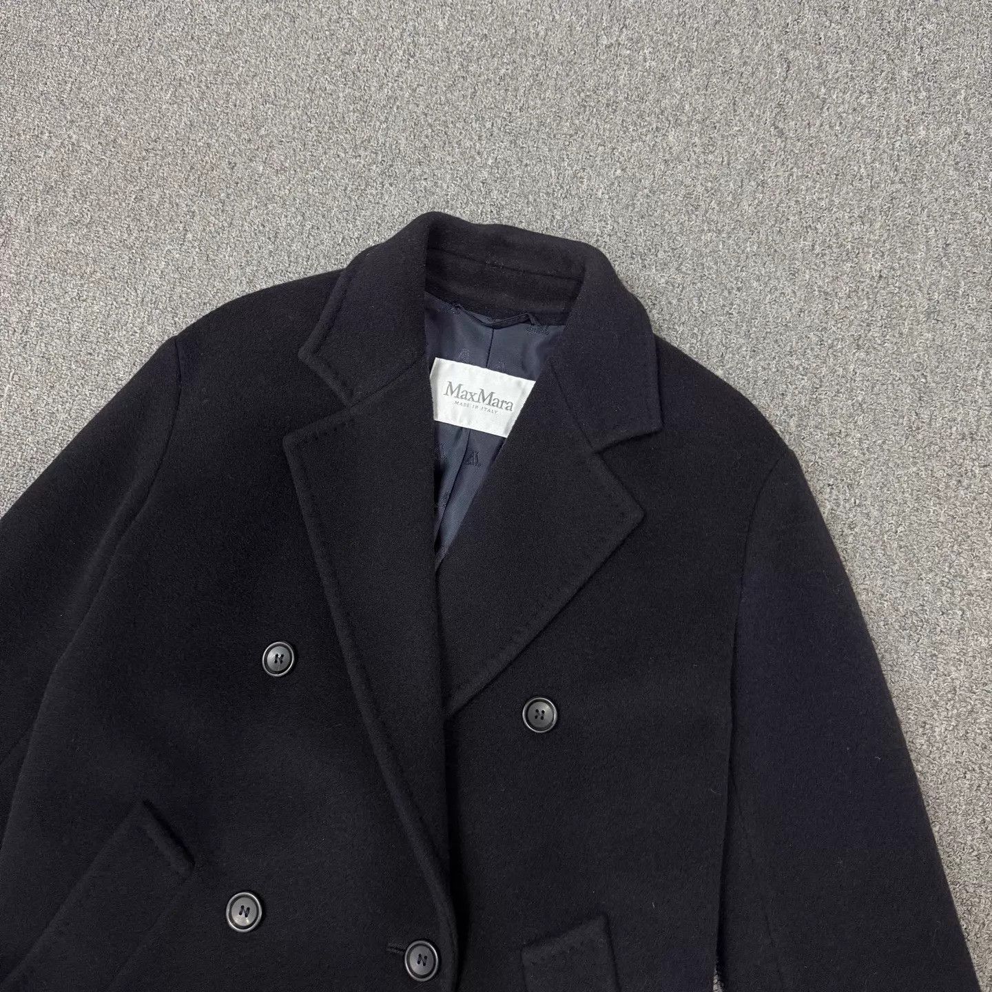 Max Mara MaxMara Black DB Mid-Length Overcoat Size 30 99 New Size XS / US 0-2 / IT 36-38 - 3 Thumbnail