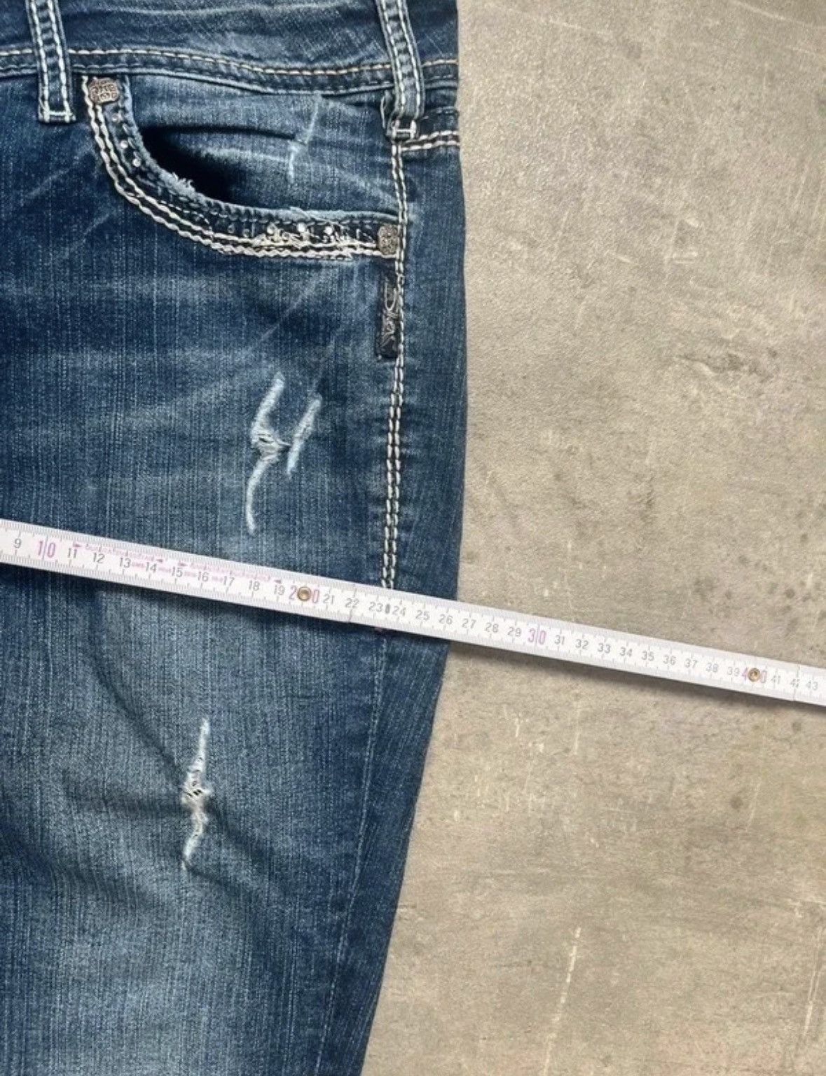 Silver Jeans Co. Silver Jeans low waist bootcut Size US 33 - 8 Thumbnail