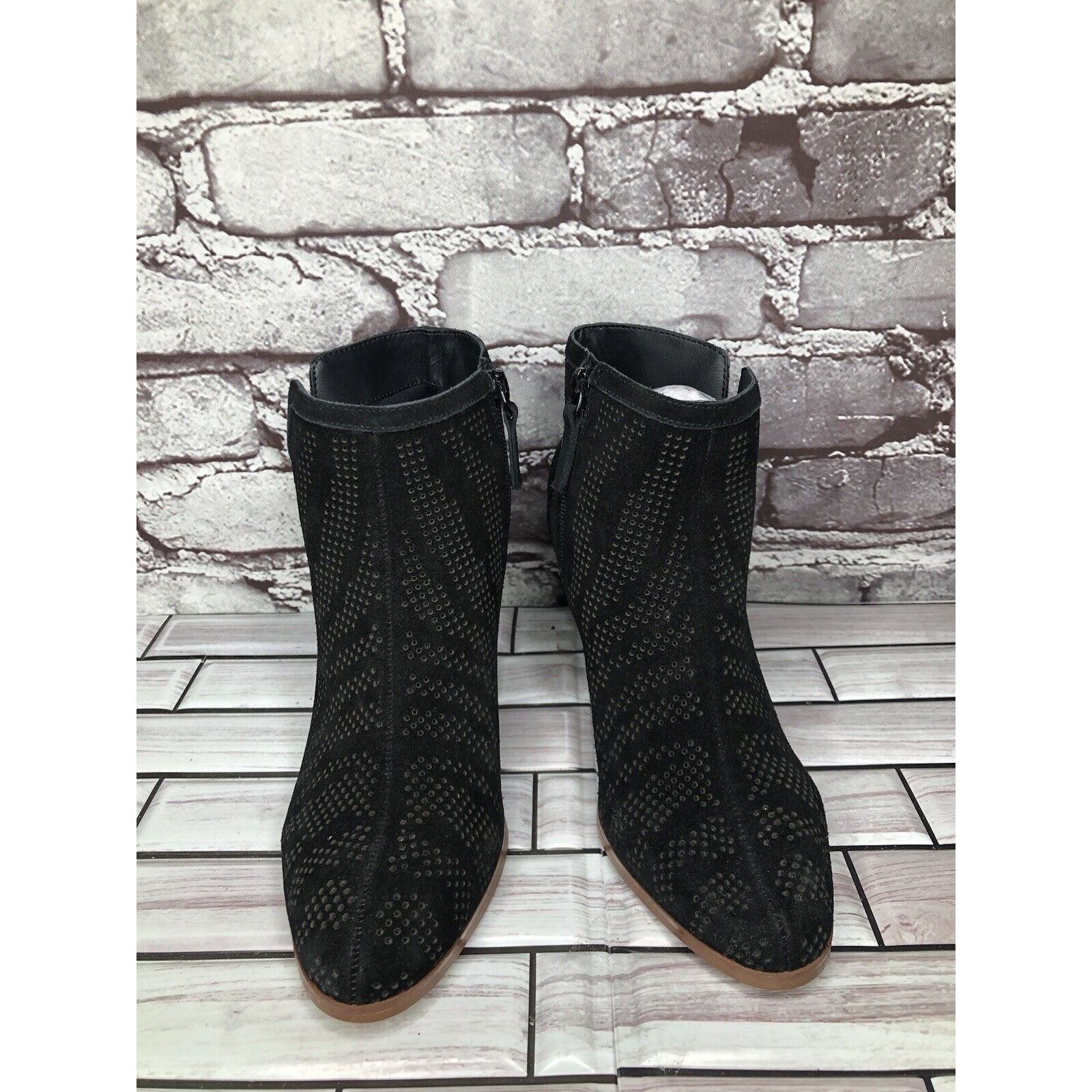 Other Violet & Red Jensen Black Suede Perforated Ankle Boots Block Size US 6 / IT 36 - 2 Thumbnail