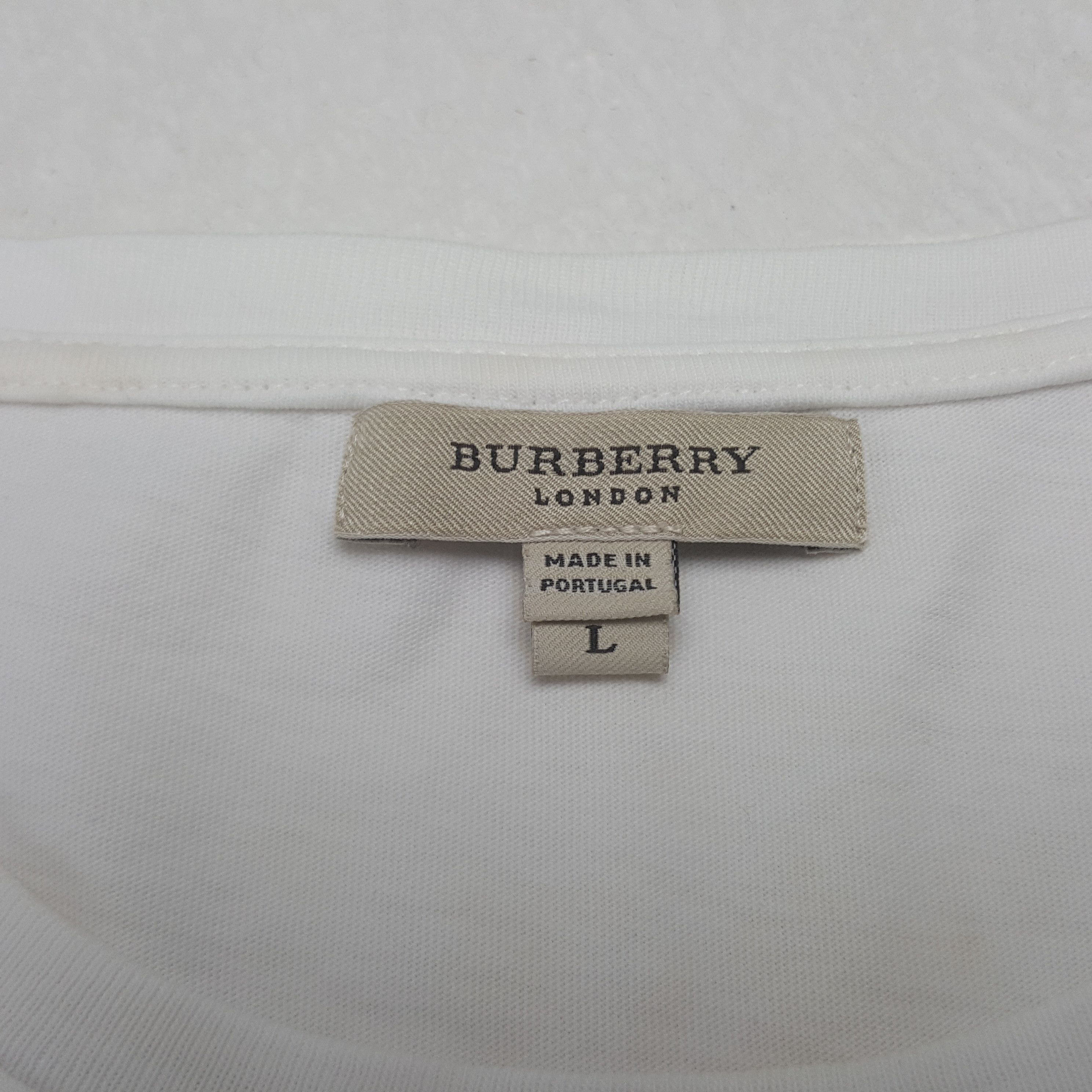 Burberry Vintage Burberry London Designer Tshirt RR29 Size US M / EU 48-50 / 2 - 5 Thumbnail