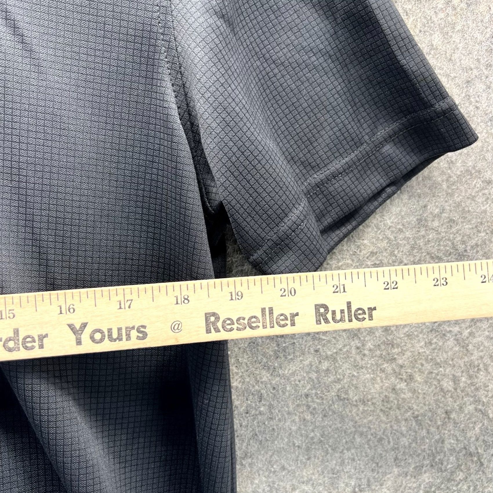 Izod IZOD Polo Shirt Men Small Black Golf Preppy Stretch Performance Logo Button Short Sleeve Casual Shirt Size US S / EU 44-46 / 1 - 4 Thumbnail