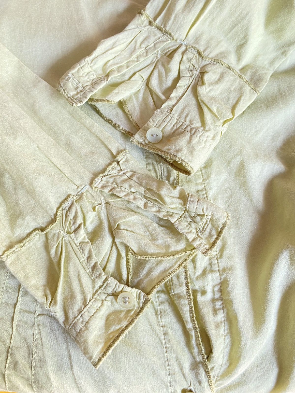 Marithe + Francois Girbaud MARITHE + FRANCOIS GIRBAUD Light Yellow Button-Up Blouse Size ONE SIZE - 7 Thumbnail