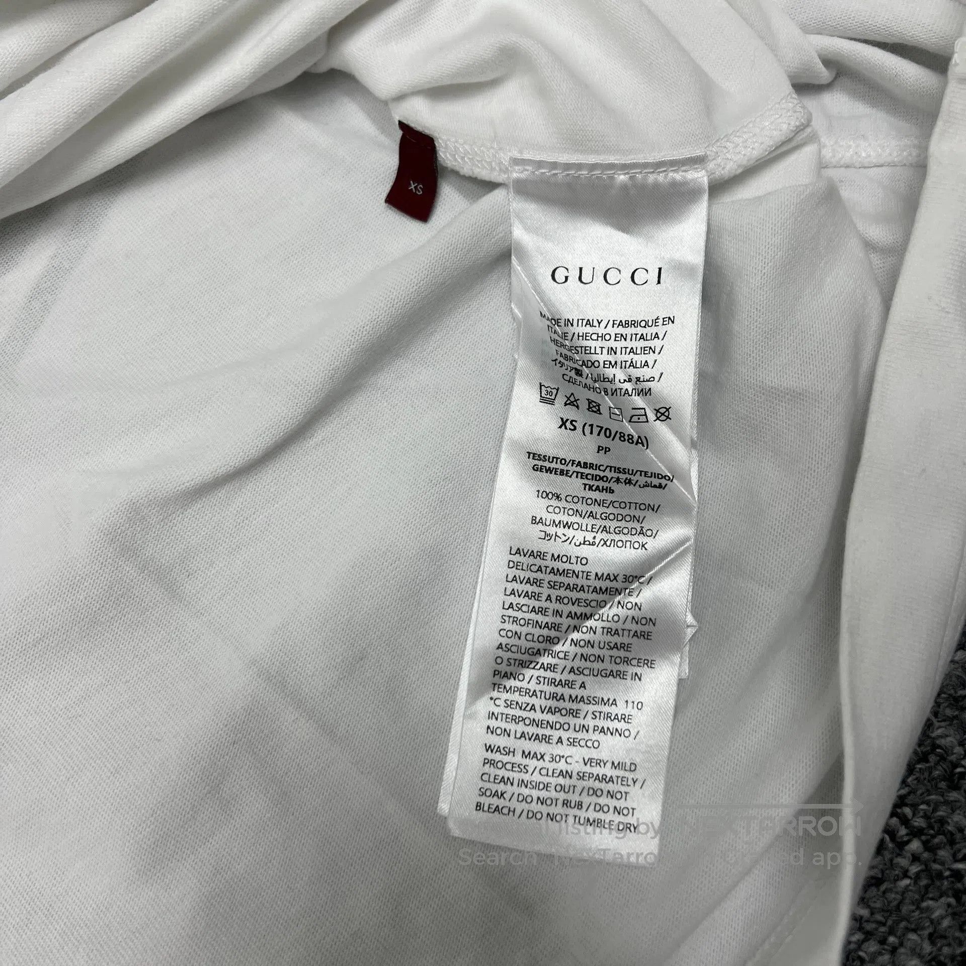 Gucci Guicci Red Label: 6 logos on the chest front Short-sleeved Size US XS / EU 42 / 0 - 8 Thumbnail