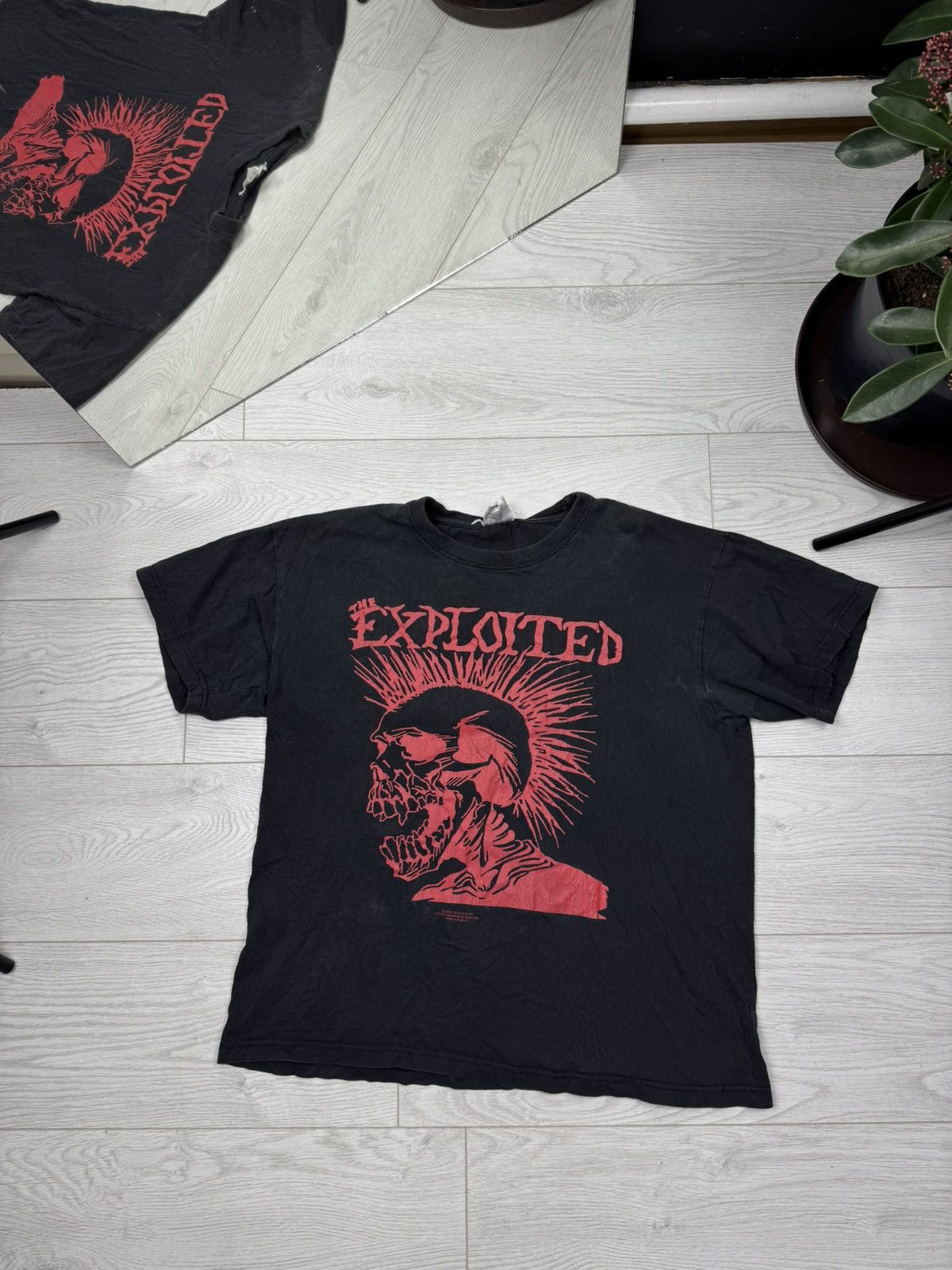 Band Tees × Hysteric Glamour × Japanese Brand The Exploited 2002 Lest Start A War Rhinestones Y2K Tee Size US M / EU 48-50 / 2 - 1 Thumbnail