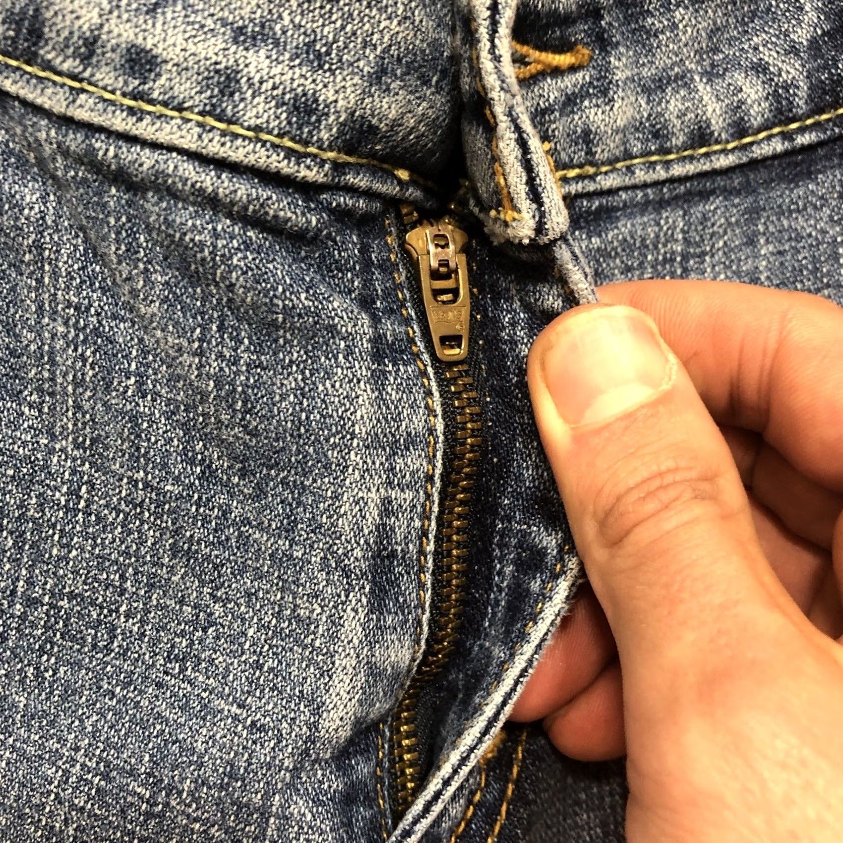 Levi's VINTAGE Levis 515 Womens Jeans Bootcut Blue Denim 16M 31.5 Inseam Western 90s Size 38" / US 16 / IT 52 - 6 Thumbnail