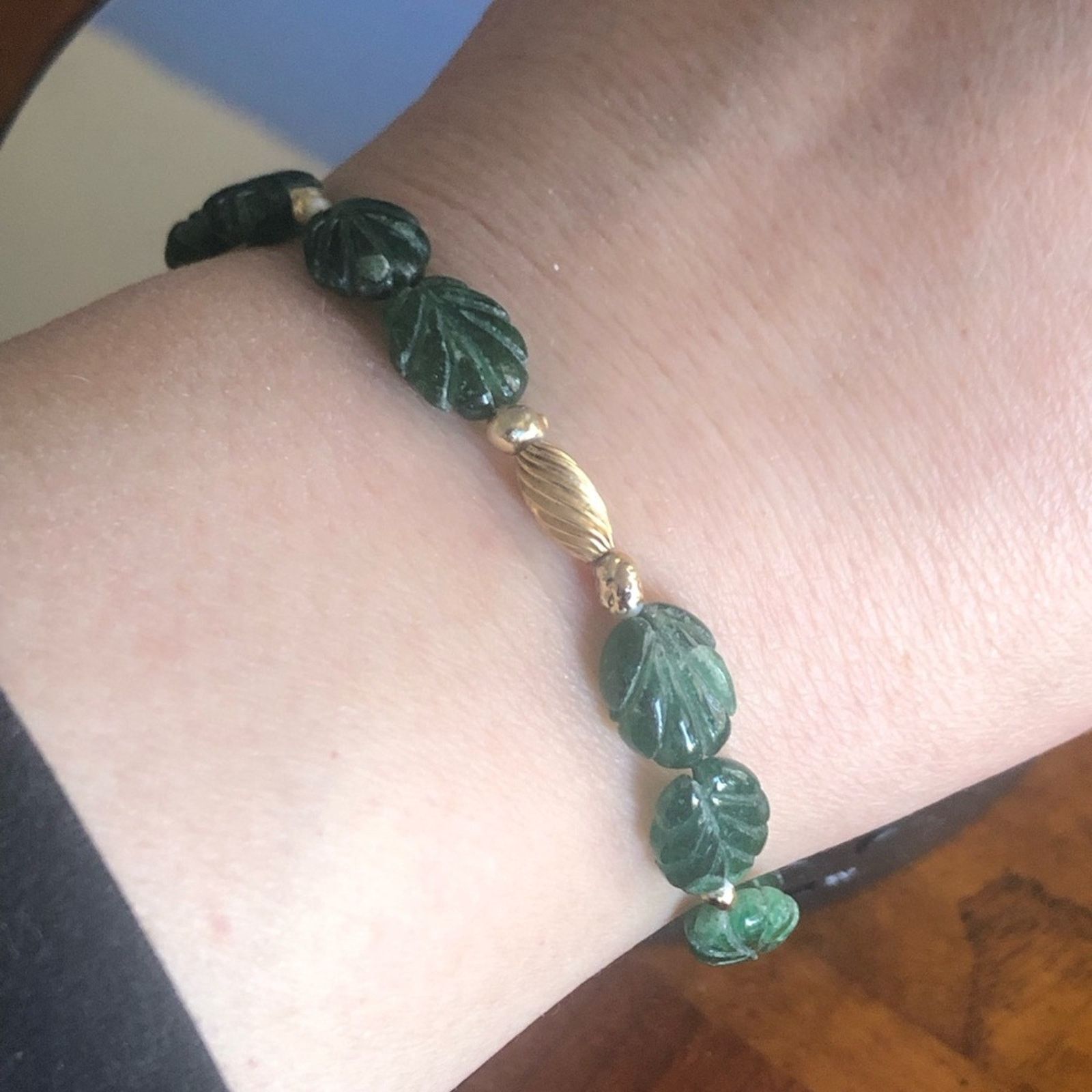 Vintage Vintage hand carved leaf nephrite jade gold filled bracelet Size ONE SIZE - 3 Thumbnail