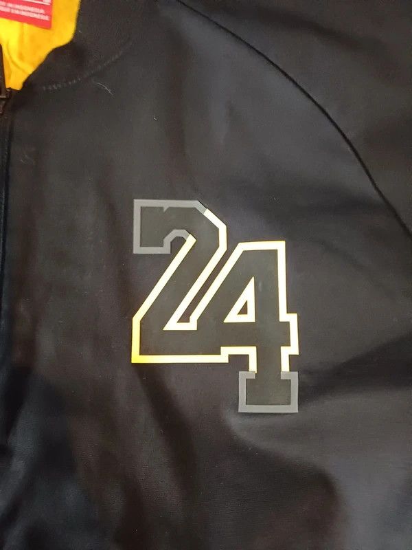 Nike New Nike LA Lakers Kobe Bryant Basketball Jacket - Size M Size US M / EU 48-50 / 2 - 8 Thumbnail
