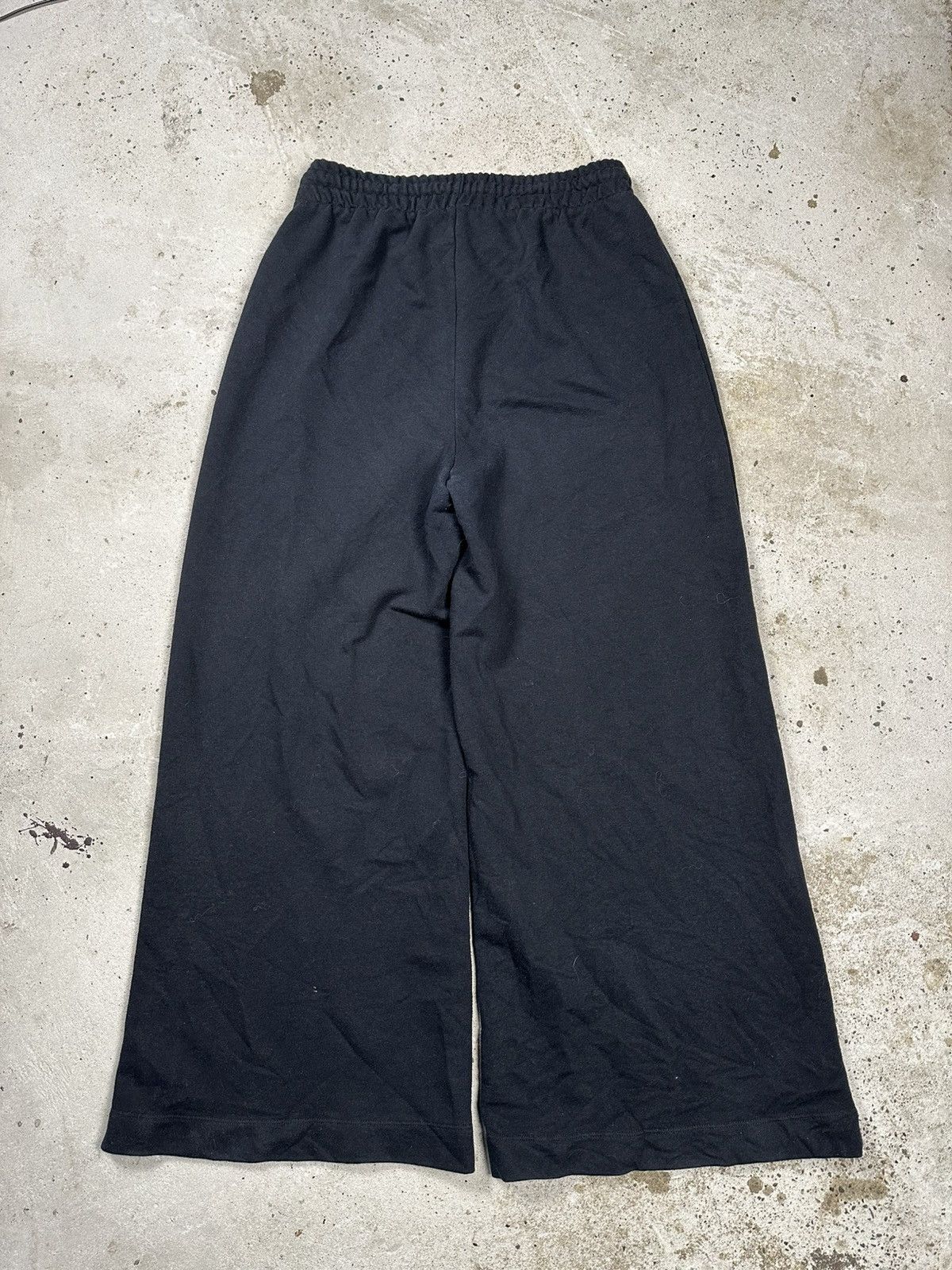 Japanese Brand × Vintage Vintage Y2K ULTRA BAGGY Black Sweatpants Wide Legs Loose Size US 34 / EU 50 - 2 Thumbnail