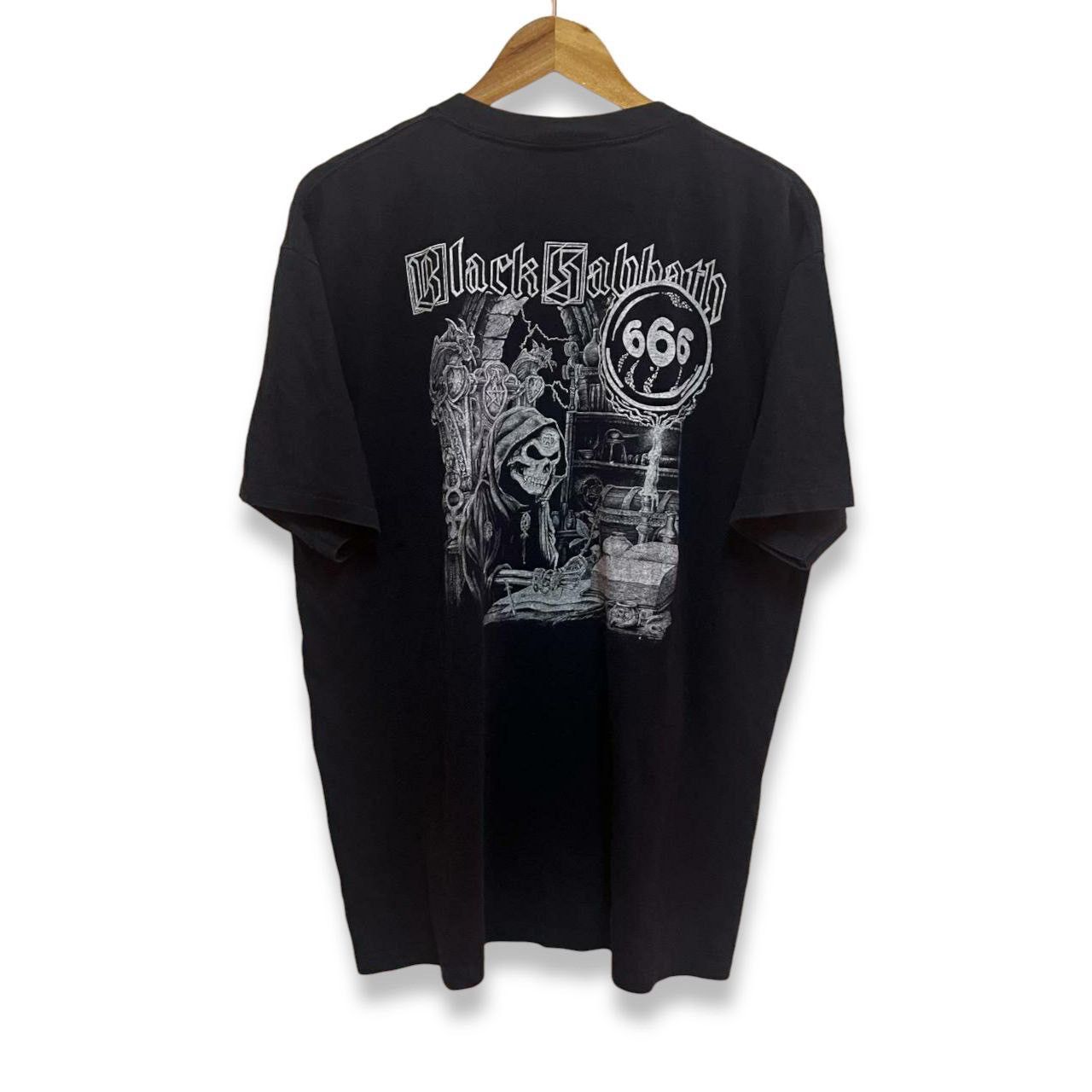 Band Tees × Black Sabbath × Vintage Vintage Black Sabbath 666 T Shirt Size US XL / EU 56 / 4 - 2 Thumbnail