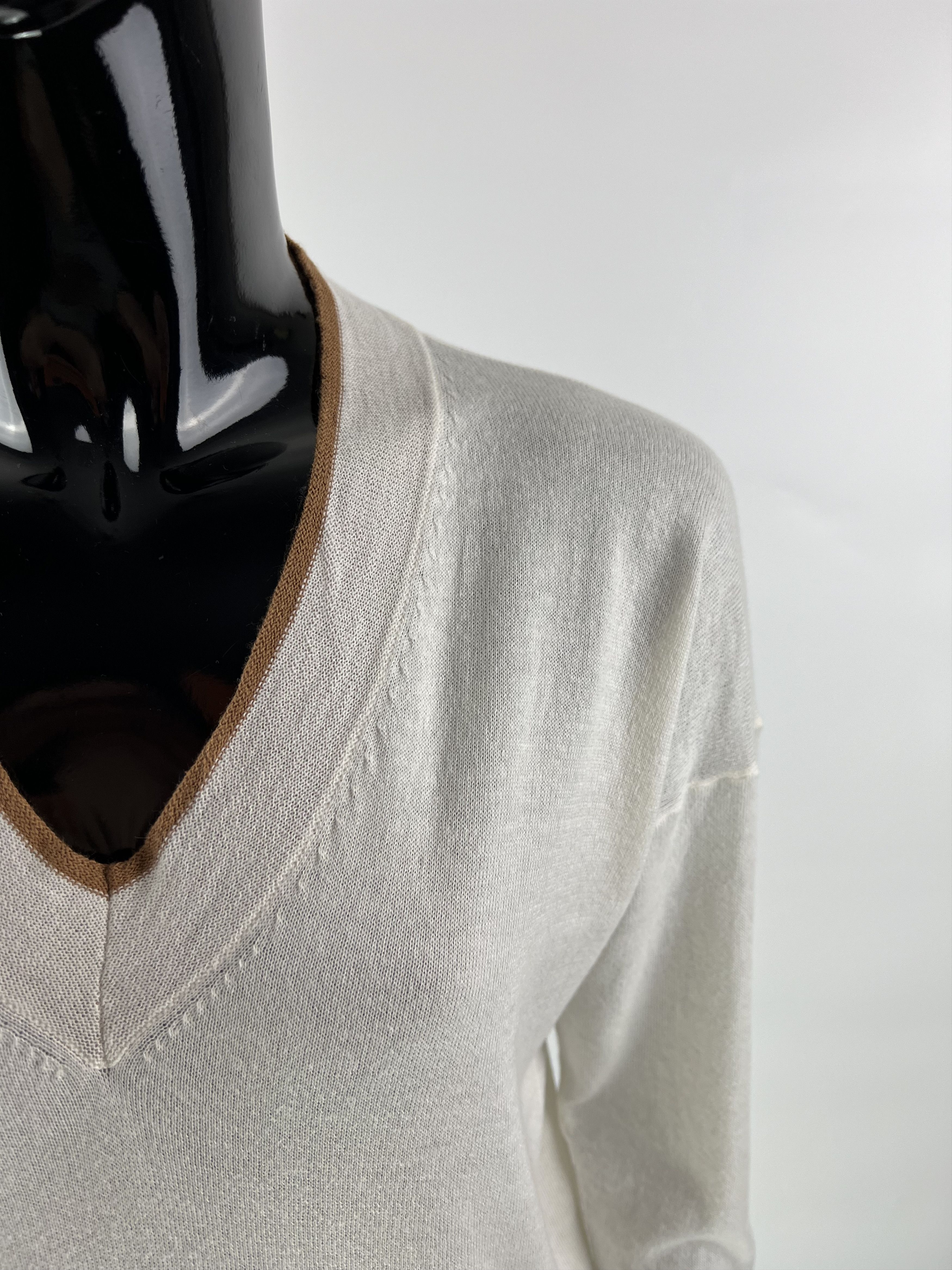 Other Annalisa Bucci Cotton Cashmere V-Neck Sweater Size IT42 Size M / US 6-8 / IT 42-44 - 3 Thumbnail
