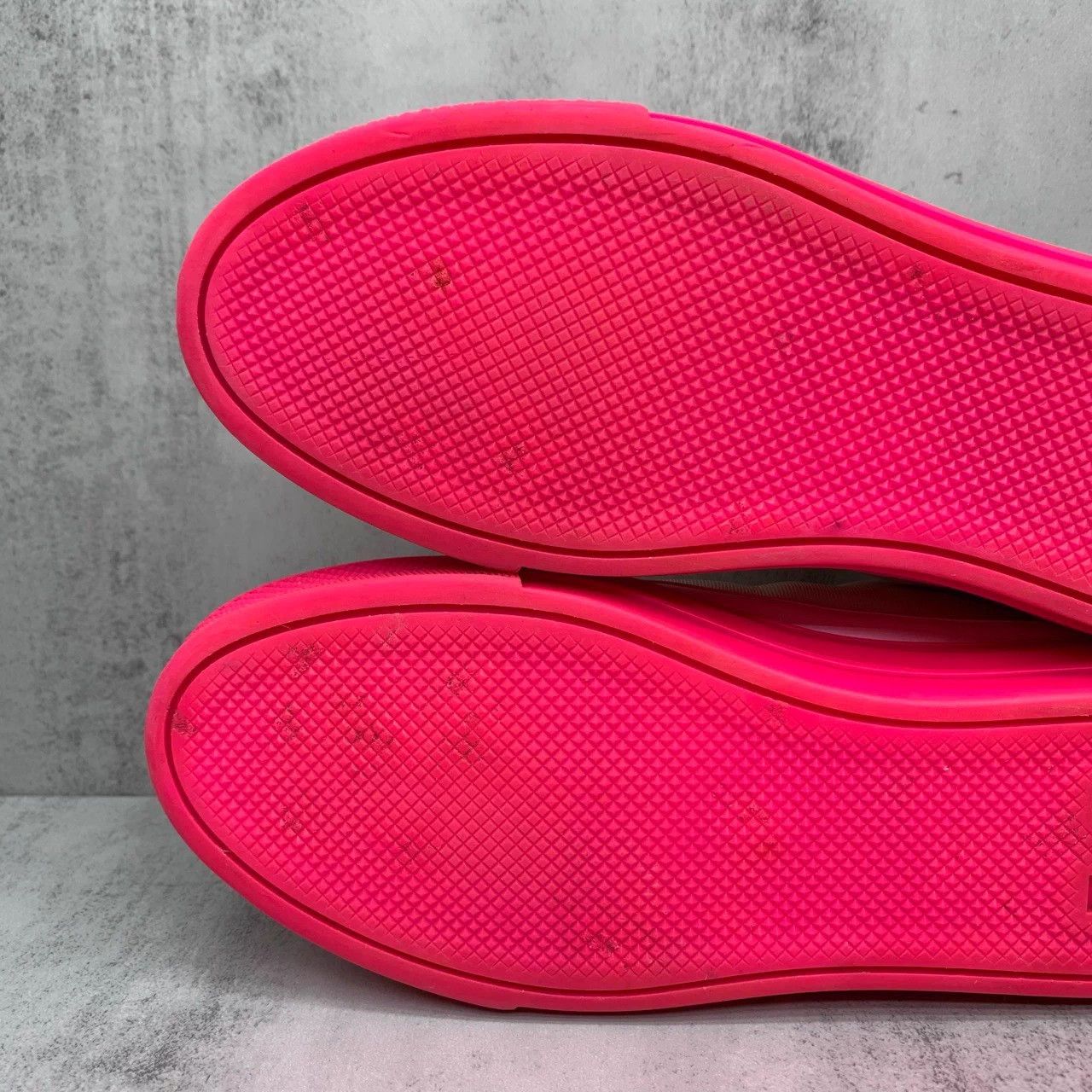 Louis Vuitton LV Pink & White Monogram Sneakers EU35 95 New Size US 4.5 / IT 34.5 - 8 Thumbnail