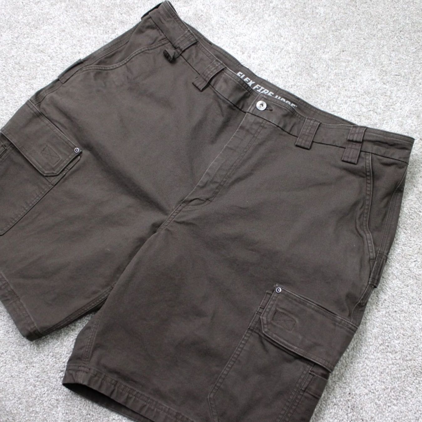 Vintage Duluth Trading Shorts Men 44 Brown DuluthFlex Fire Hose 10" Cargo Cotton Stretch Short Pants Cargo Pocket Midnight Brown Mens 44 Vintage: No Size US 44 / EU 60 - 2 Thumbnail