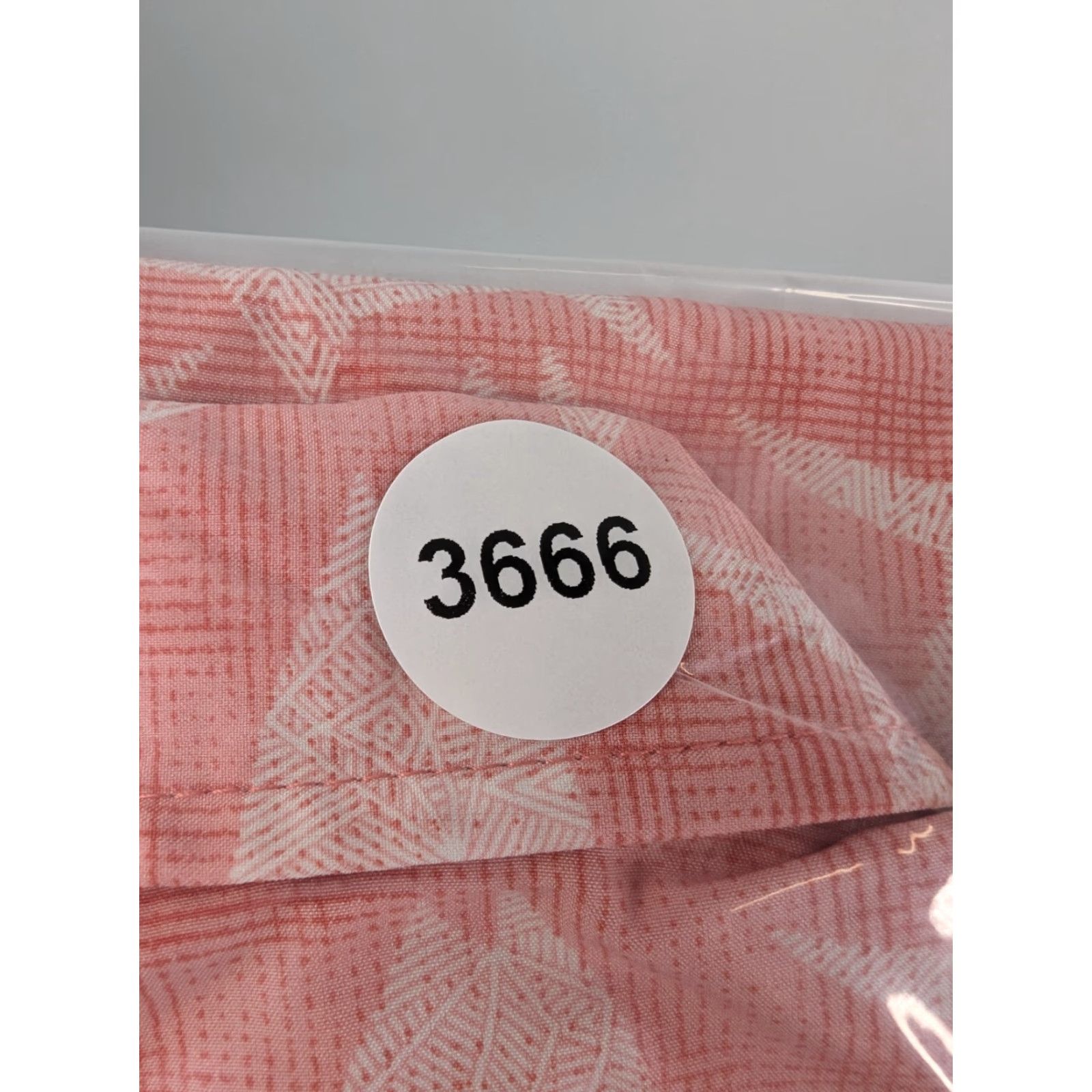 Pinko Caribbean Joe Button-Up Shirt Coral Pink Hawaiian Tropical Short Sleeve M Men's Beach Vacation Aloha Floral Pattern Easy Care Lightweight Wool? Size US M / EU 48-50 / 2 - 7 Thumbnail